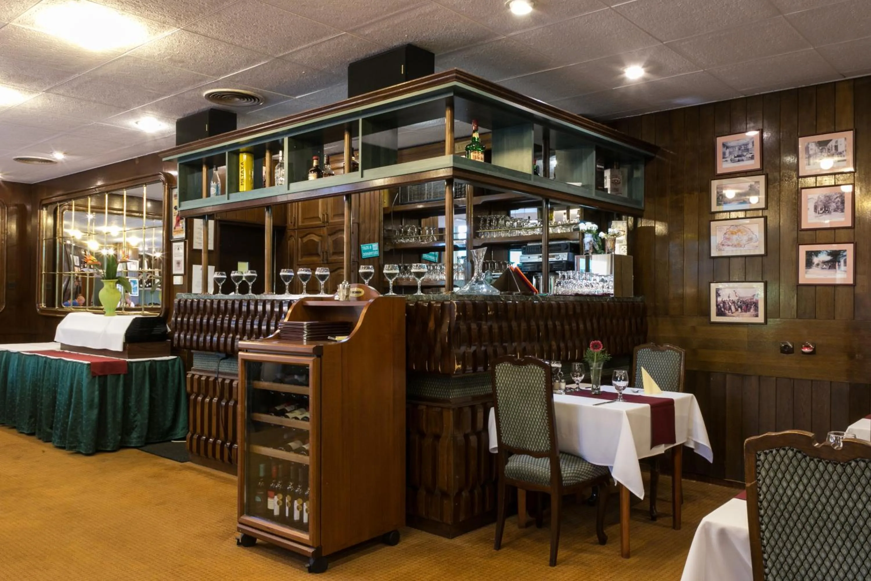 Restaurant/places to eat in Csipke Hotel