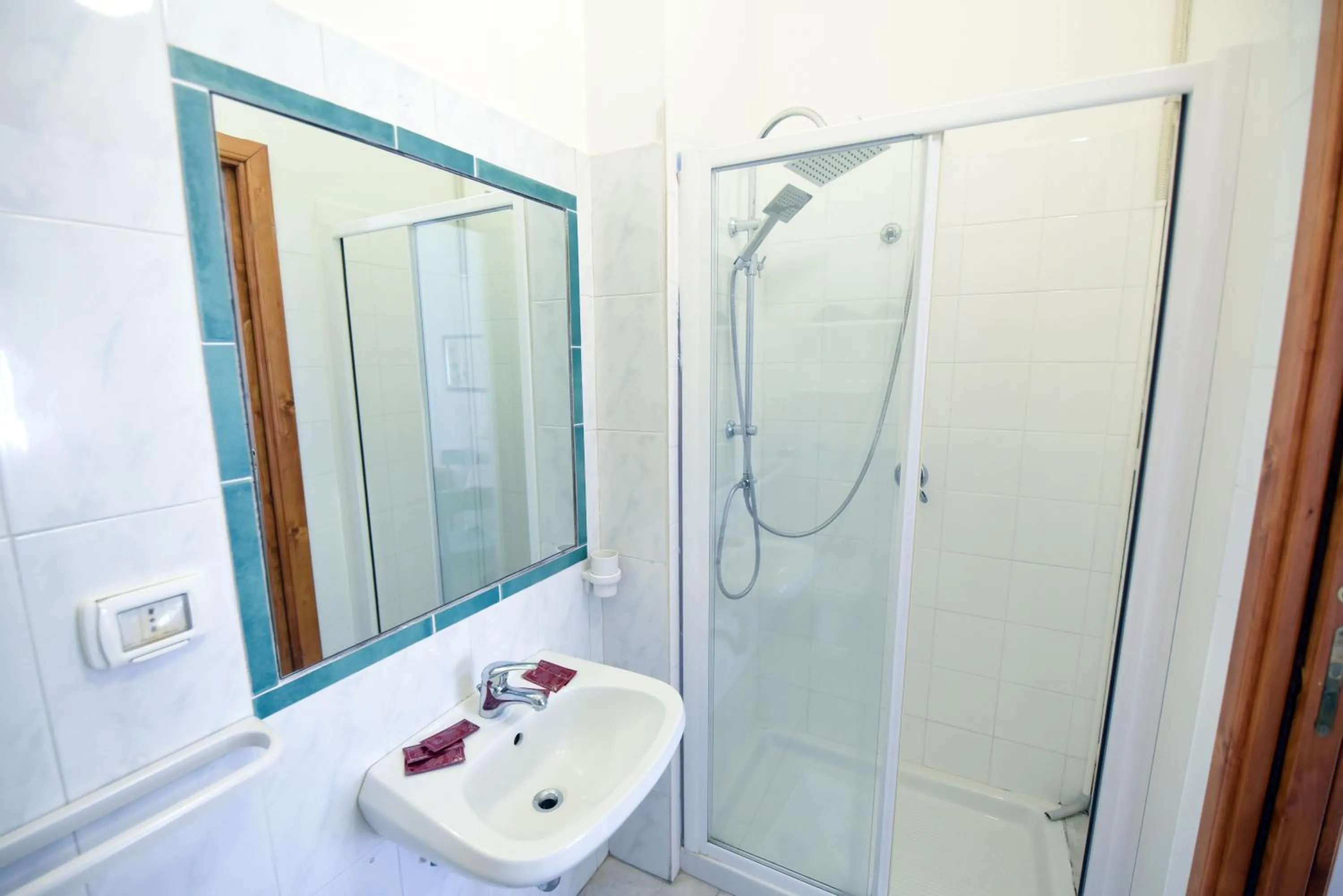 Shower in B&B Miramare