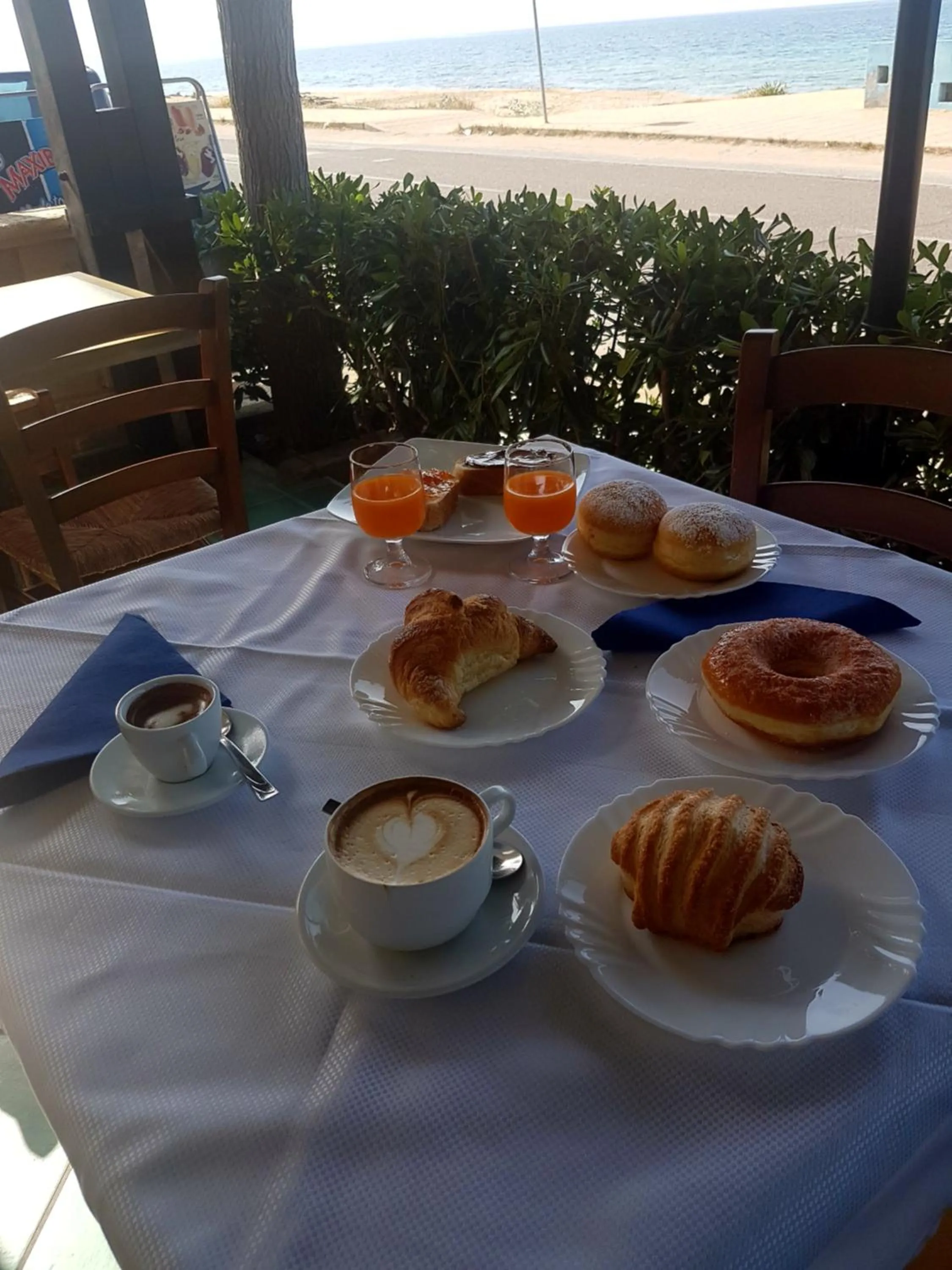 Breakfast in B&B Miramare