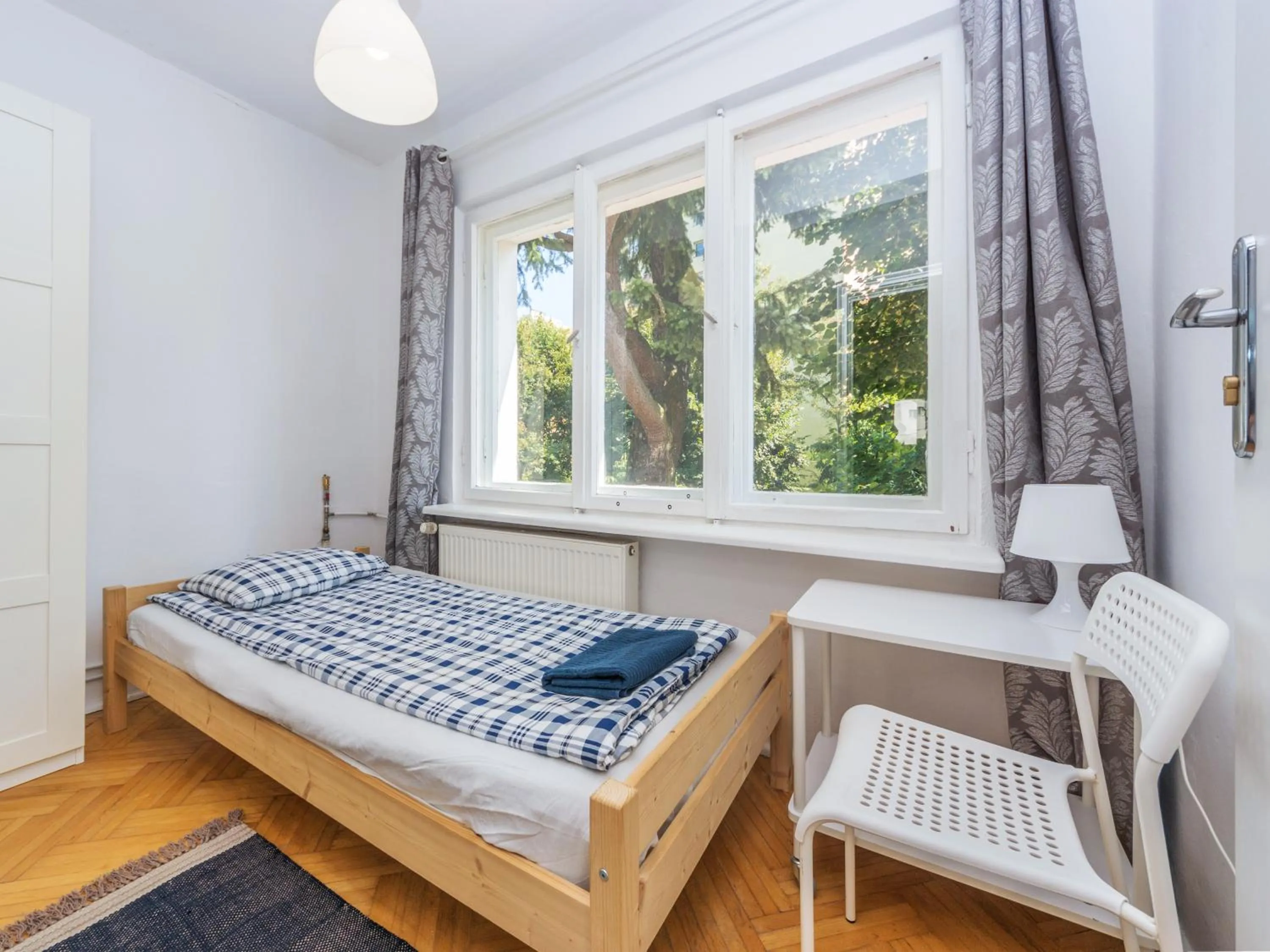 Bed in House Managers - Vintage Sopot