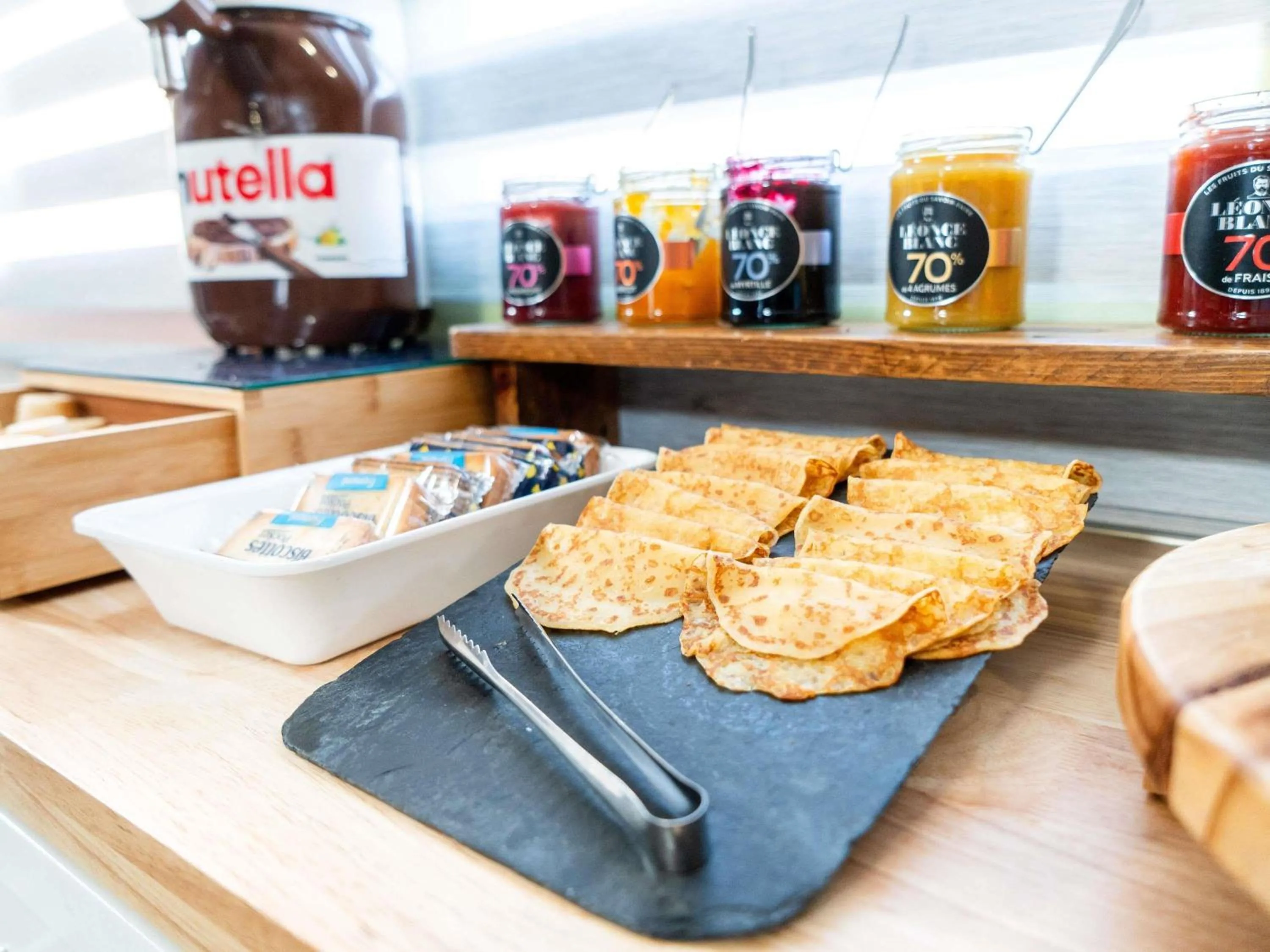 Breakfast in ibis budget Aix en Provence