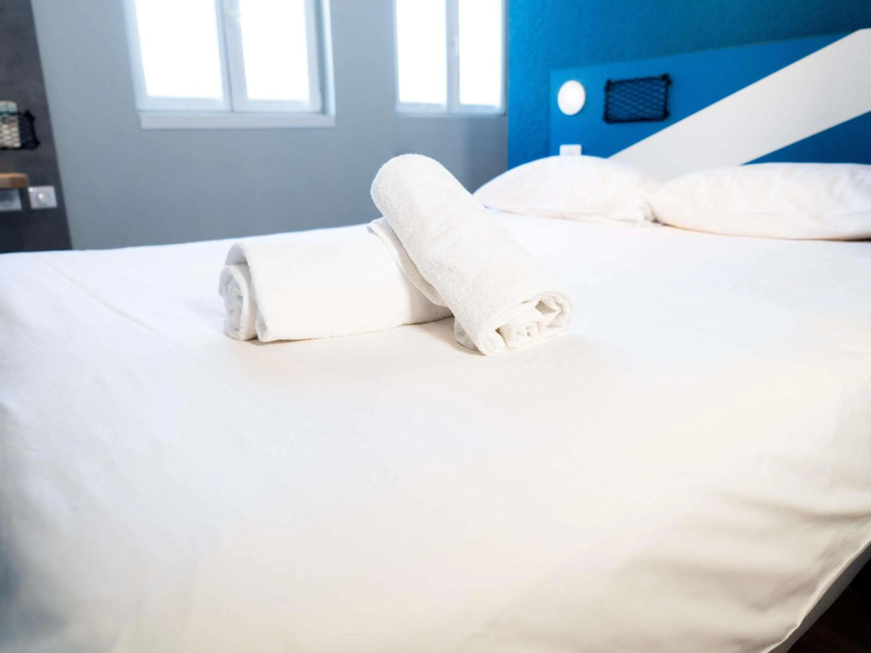 Bedroom, Bed in ibis budget Aix en Provence