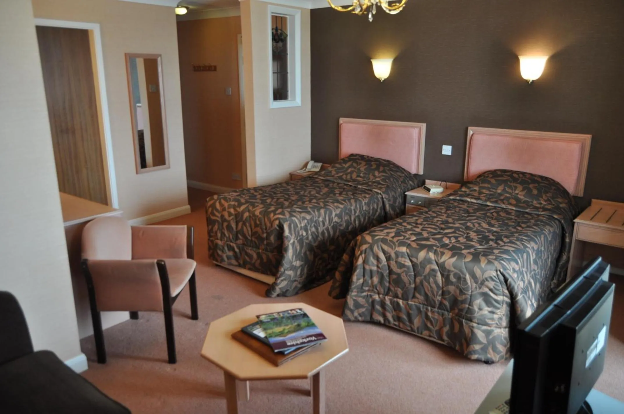 Bedroom in Expanse Hotel