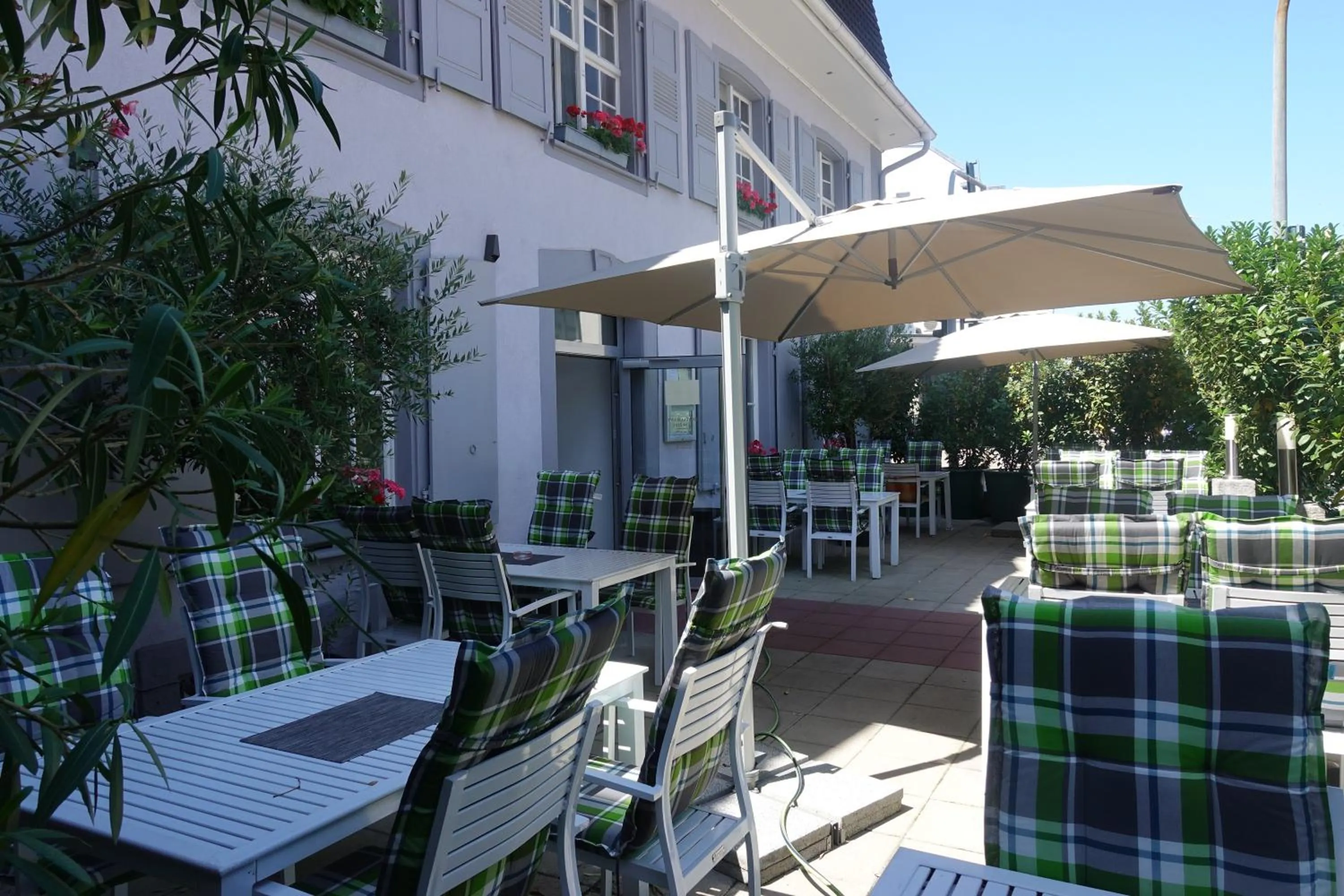 Patio in ZUM ZIEL Hotel & Restaurant Grenzach-Wyhlen bei Basel