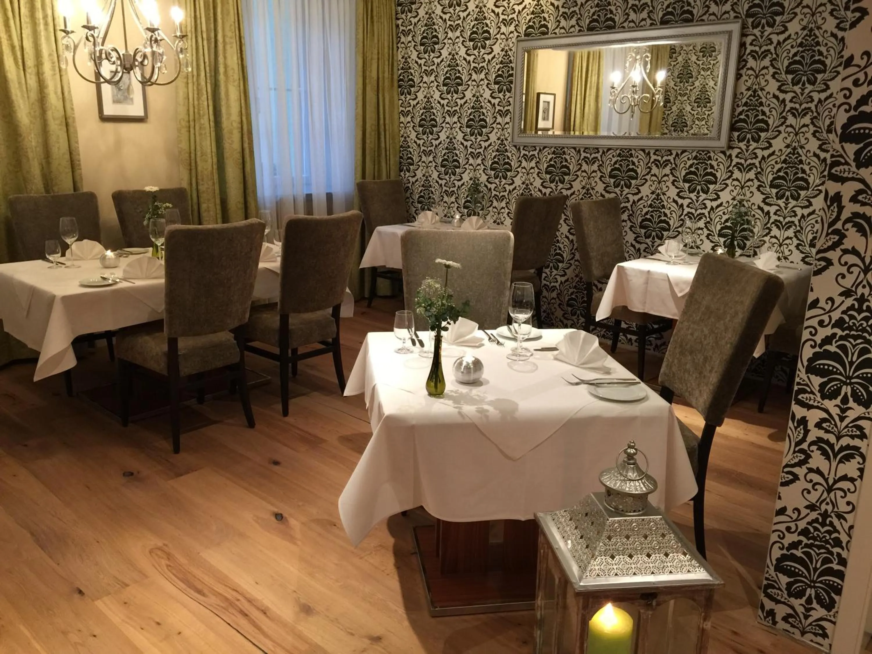 Restaurant/places to eat in ZUM ZIEL Hotel & Restaurant Grenzach-Wyhlen bei Basel
