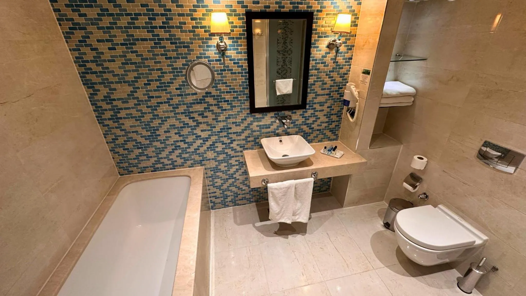 Shower in Grand Durmaz Hotel