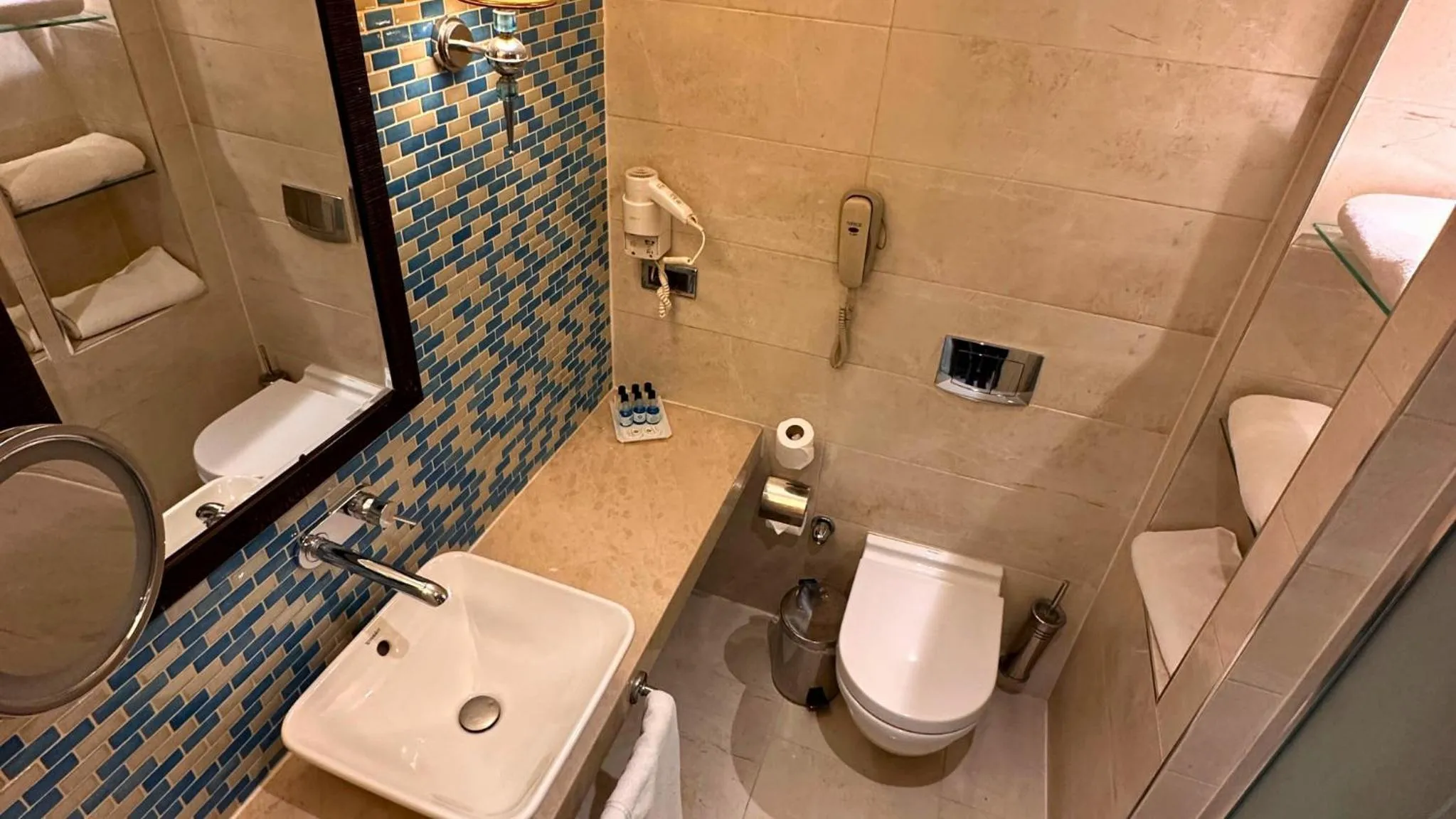 Shower in Grand Durmaz Hotel