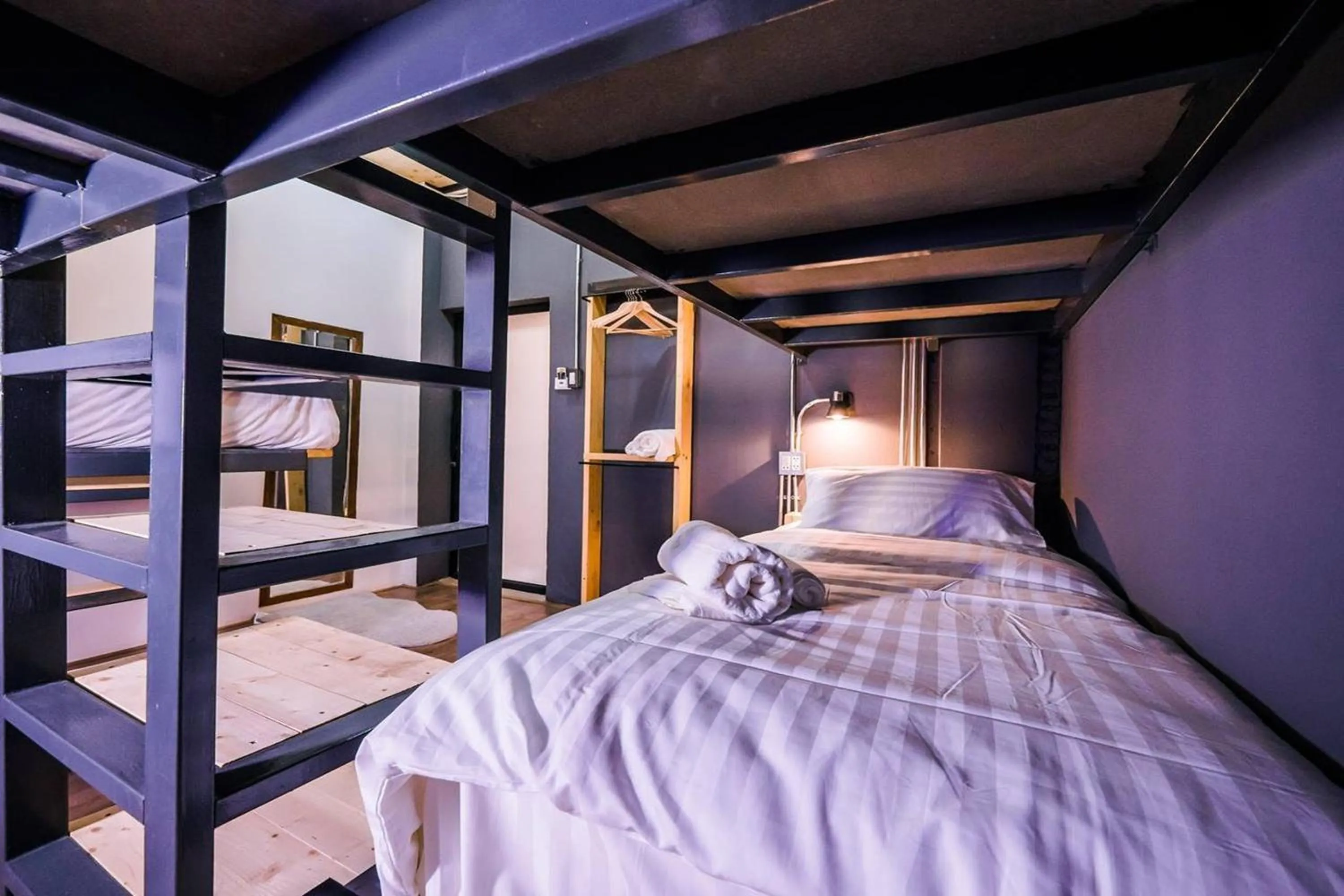 Bedroom, Bed in Zeds Hostel Bangkok