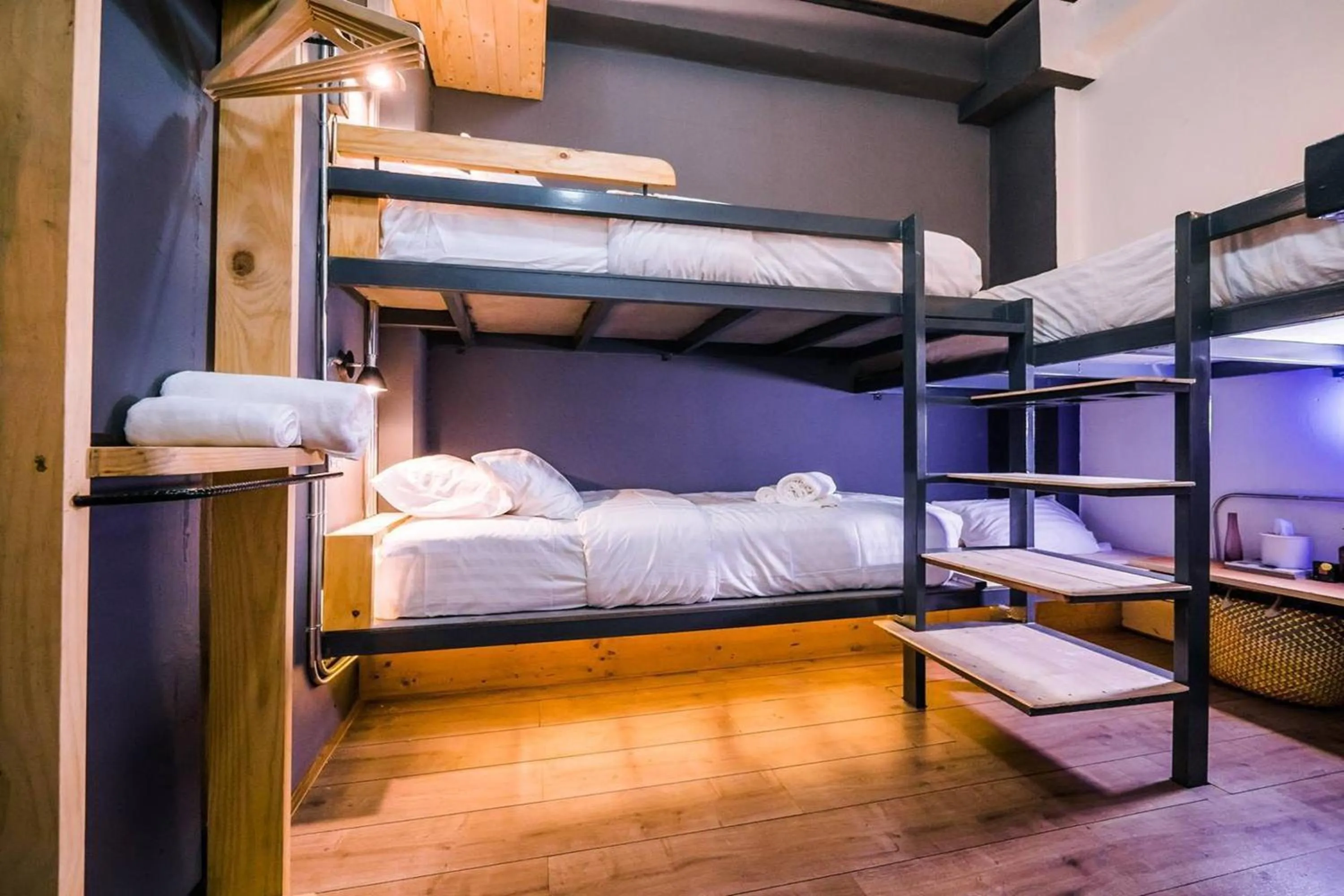 Bedroom, Bed in Zeds Hostel Bangkok