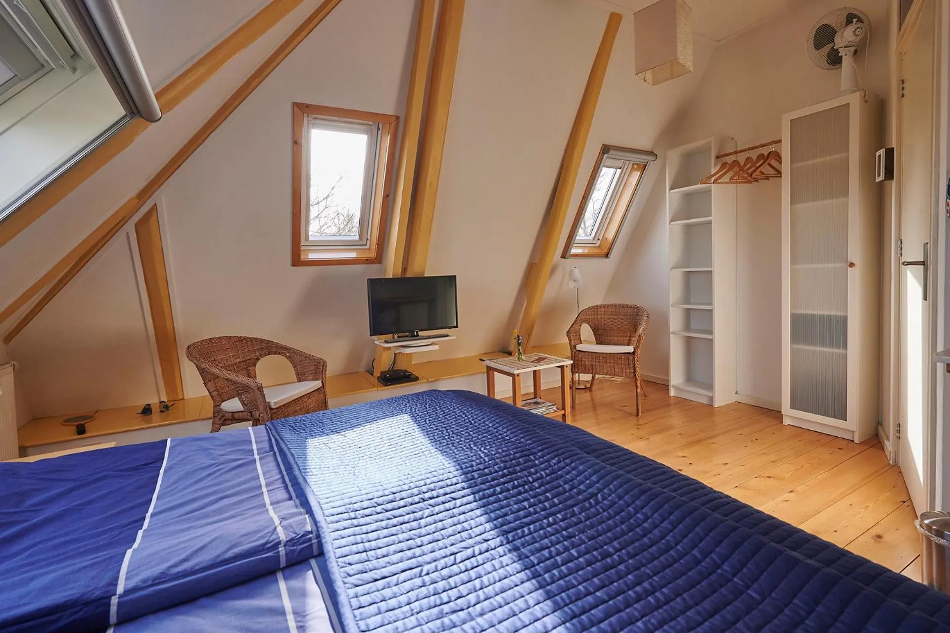 Property building, Bed in Bed and Breakfast Joarum