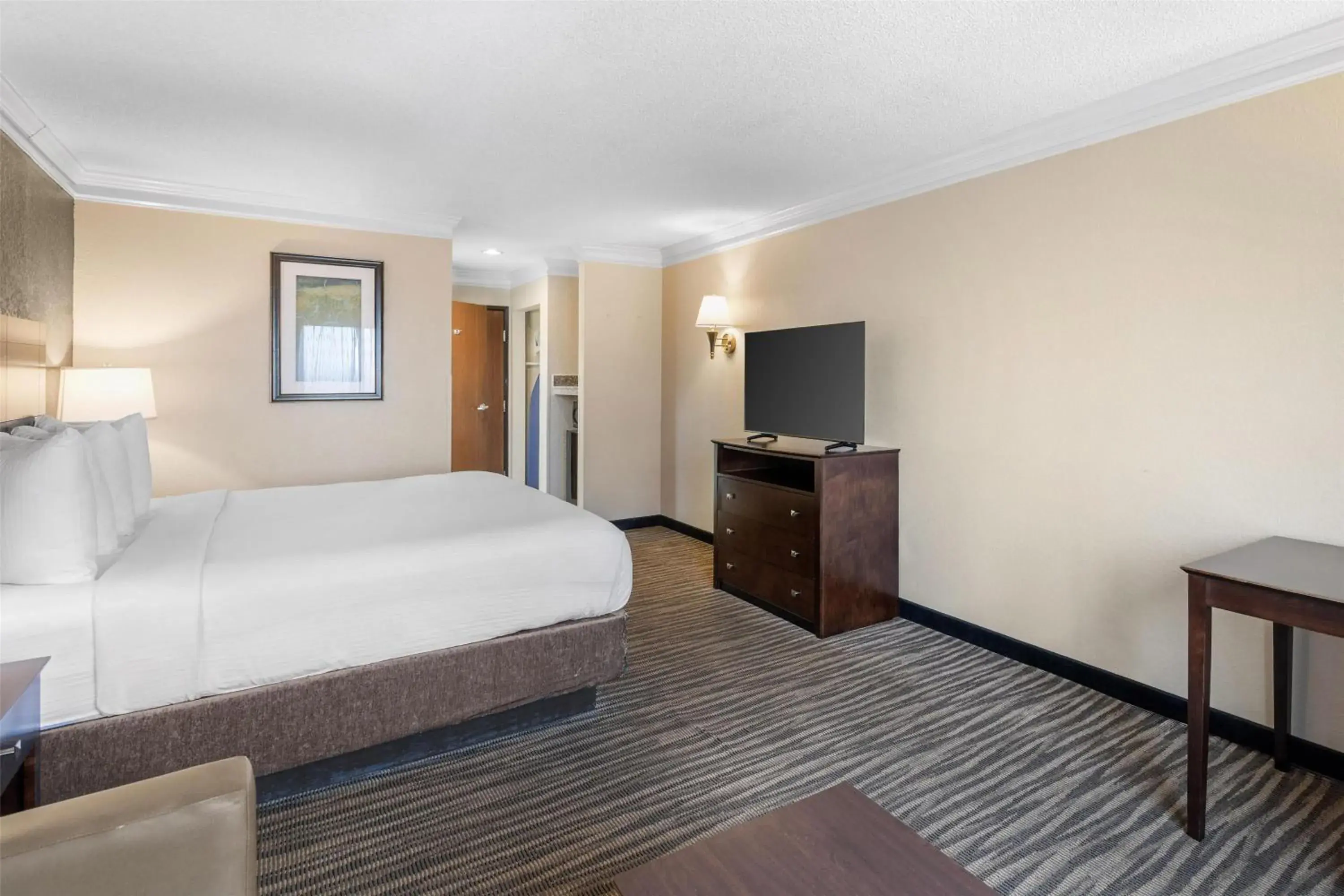 King Room - Non-Smoking in Best Western Augusta West King Room - Non-Smoking in Best Western Augusta West