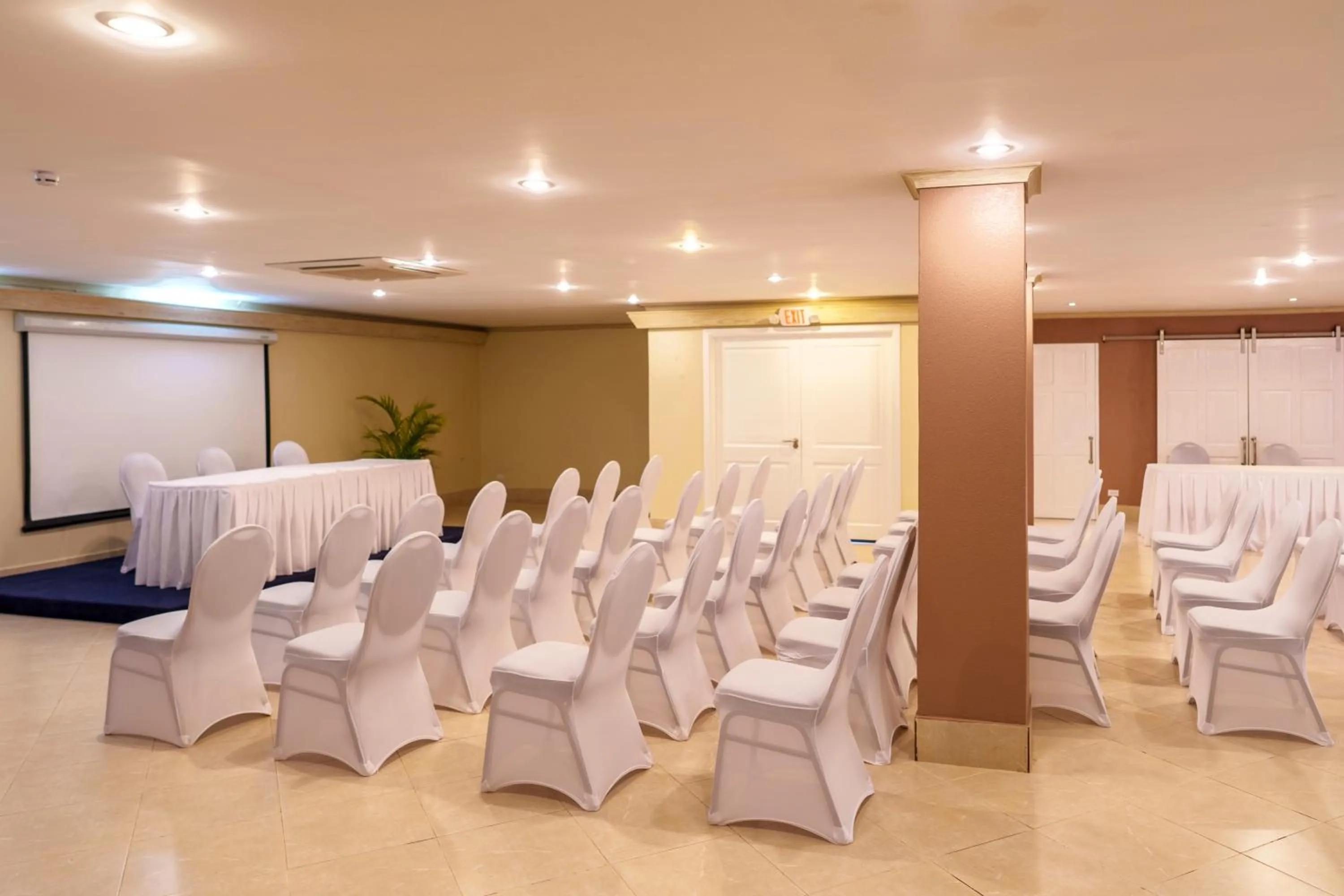 Meeting/conference room in Southern Palms Beach Club