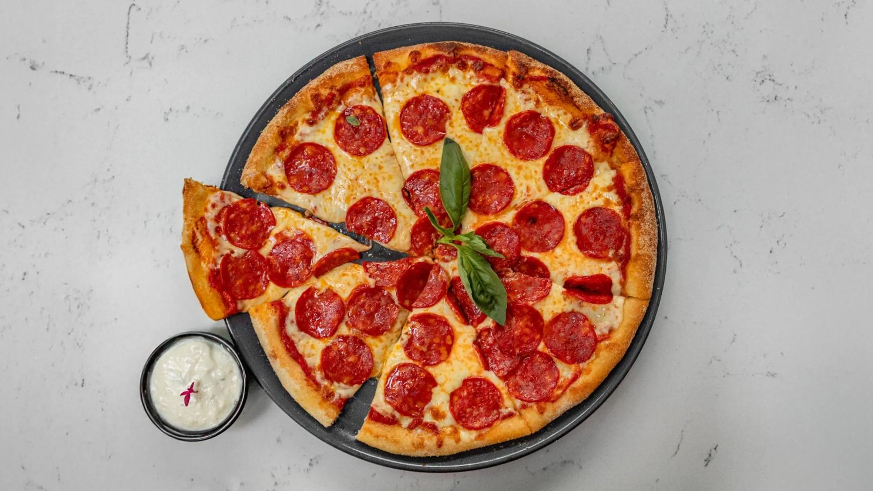 Dinner in The Strand Hotel, the former residence of Oscar Wilde