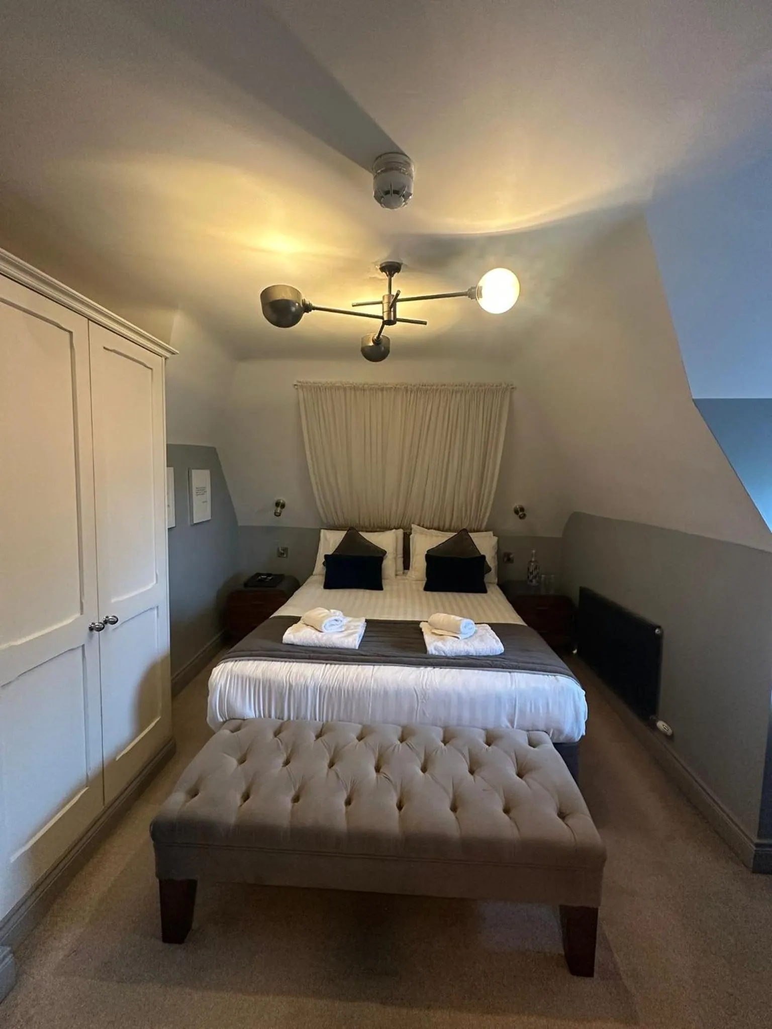 Bedroom, Bed in The Strand Hotel, the former residence of Oscar Wilde