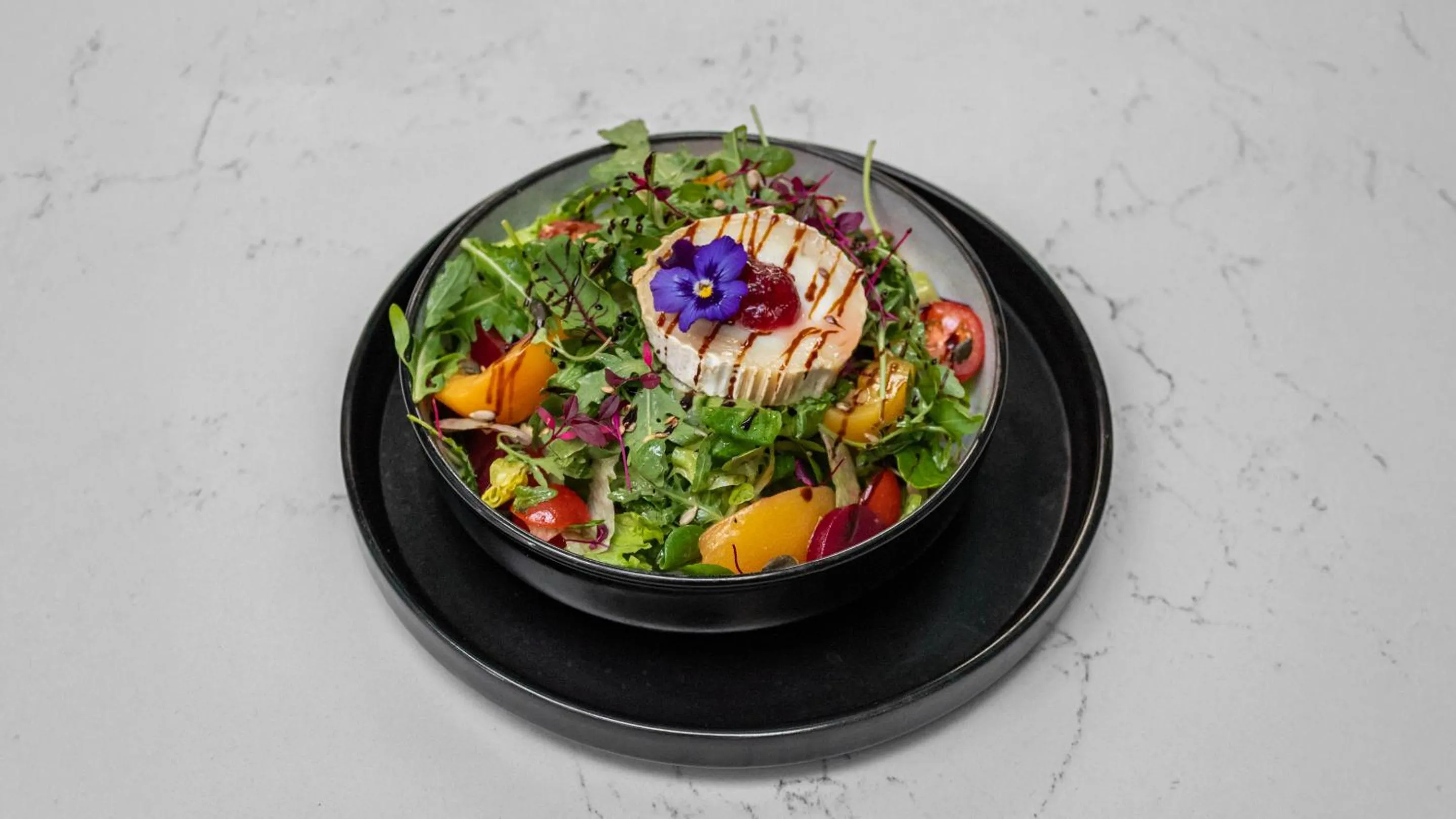 Lunch in The Strand Hotel, the former residence of Oscar Wilde