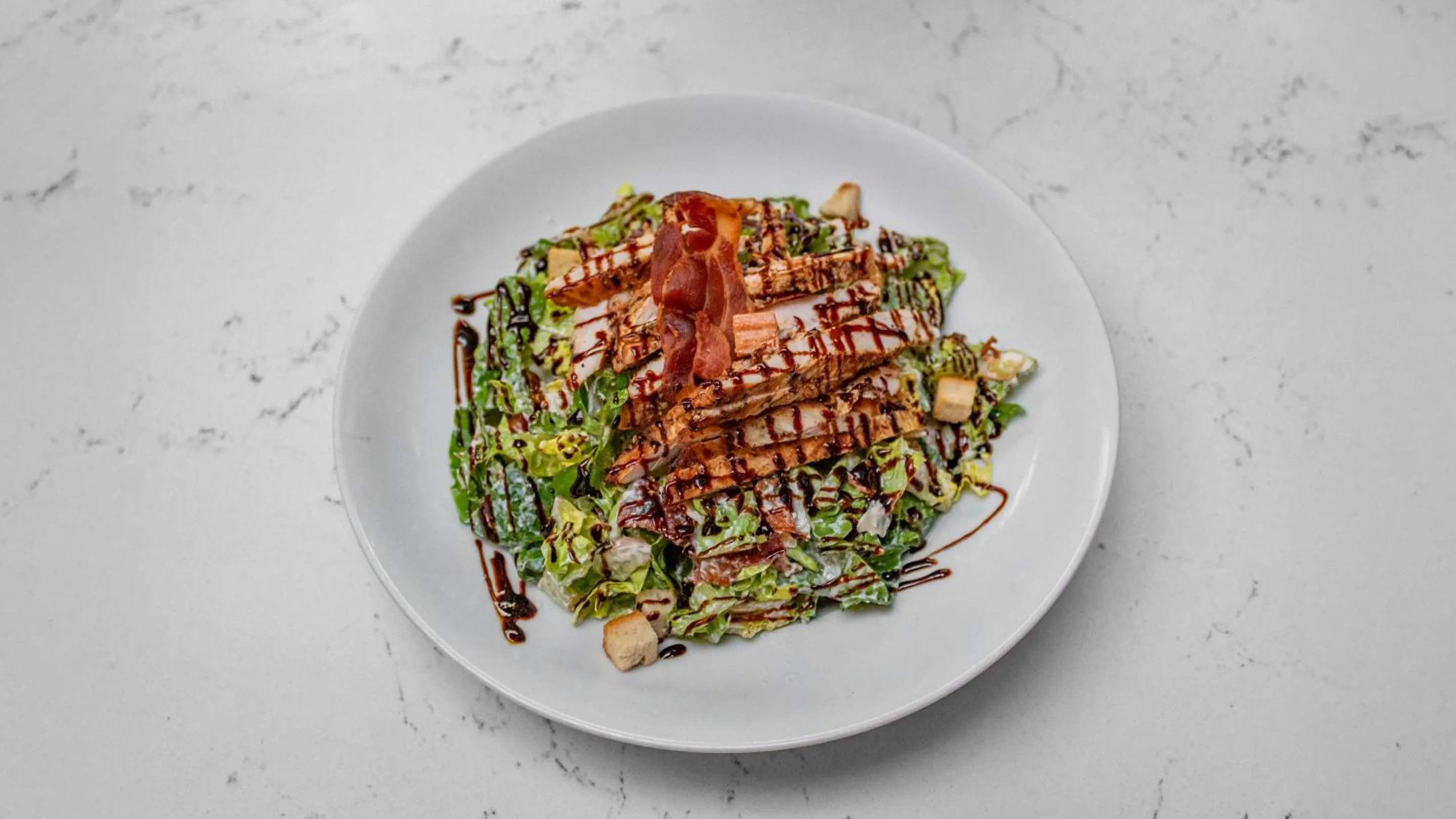 Lunch in The Strand Hotel, the former residence of Oscar Wilde