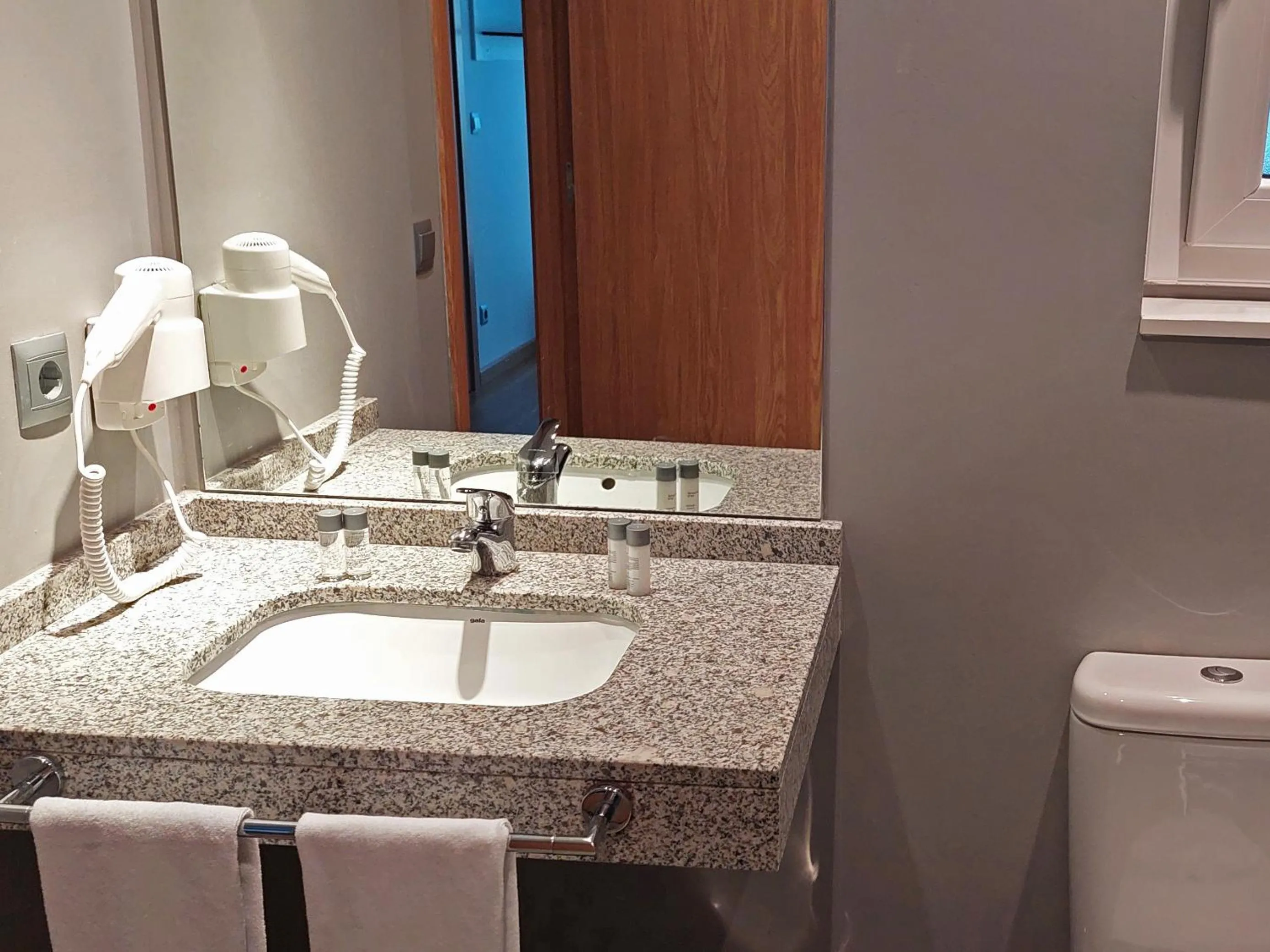 Bathroom in The Lodge at Ribasol