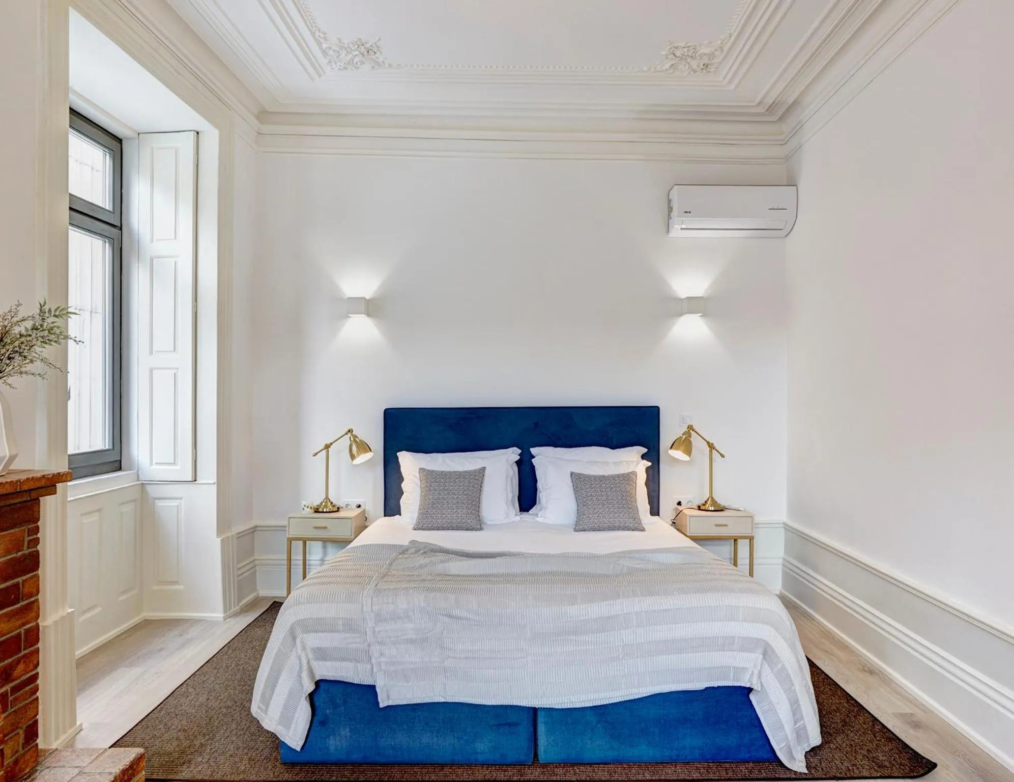 Bedroom, Bed in Porto Downtown Lovers Suites: Bombarda 451