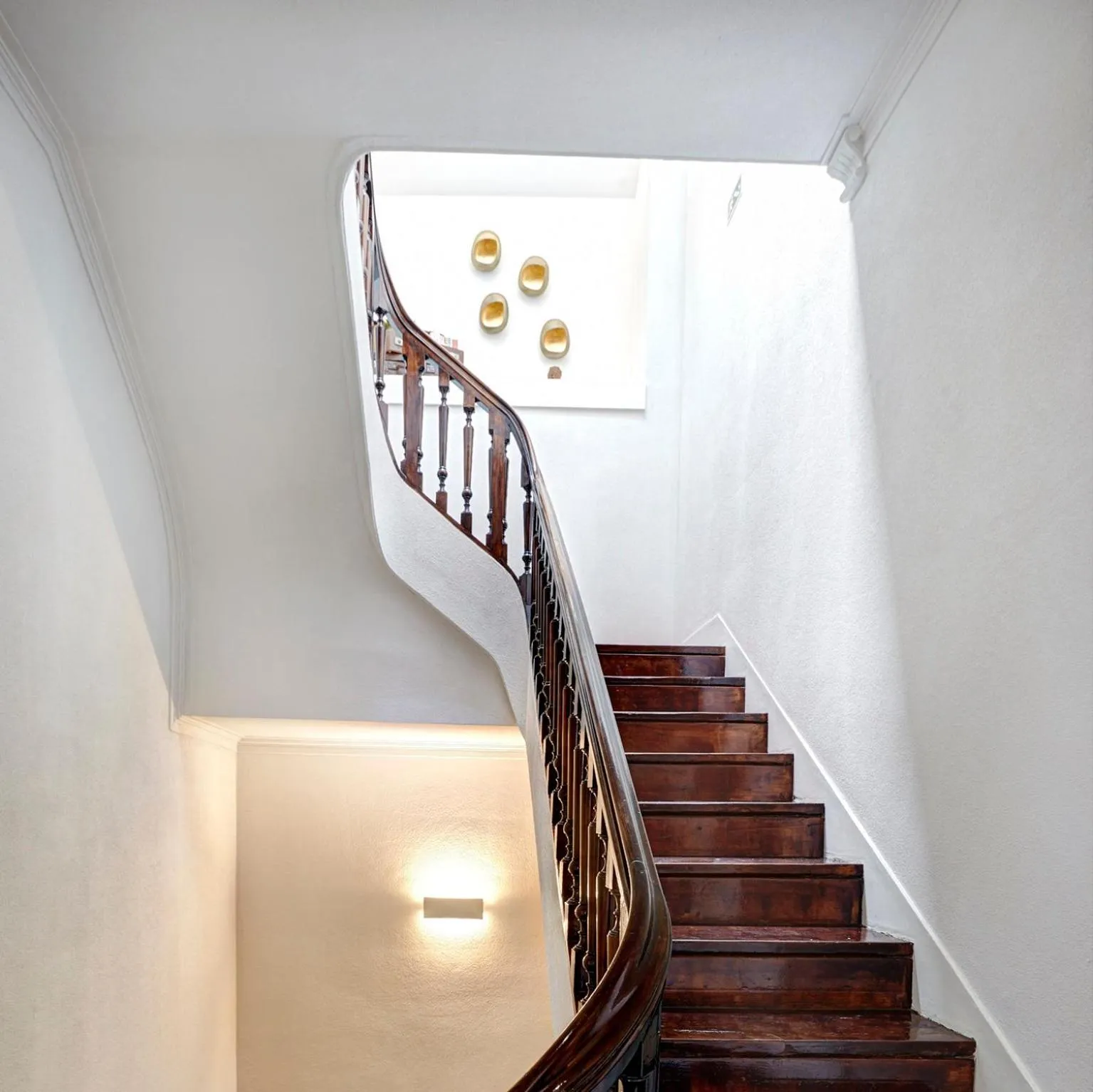 Property building in Porto Downtown Lovers Suites: Bombarda 451