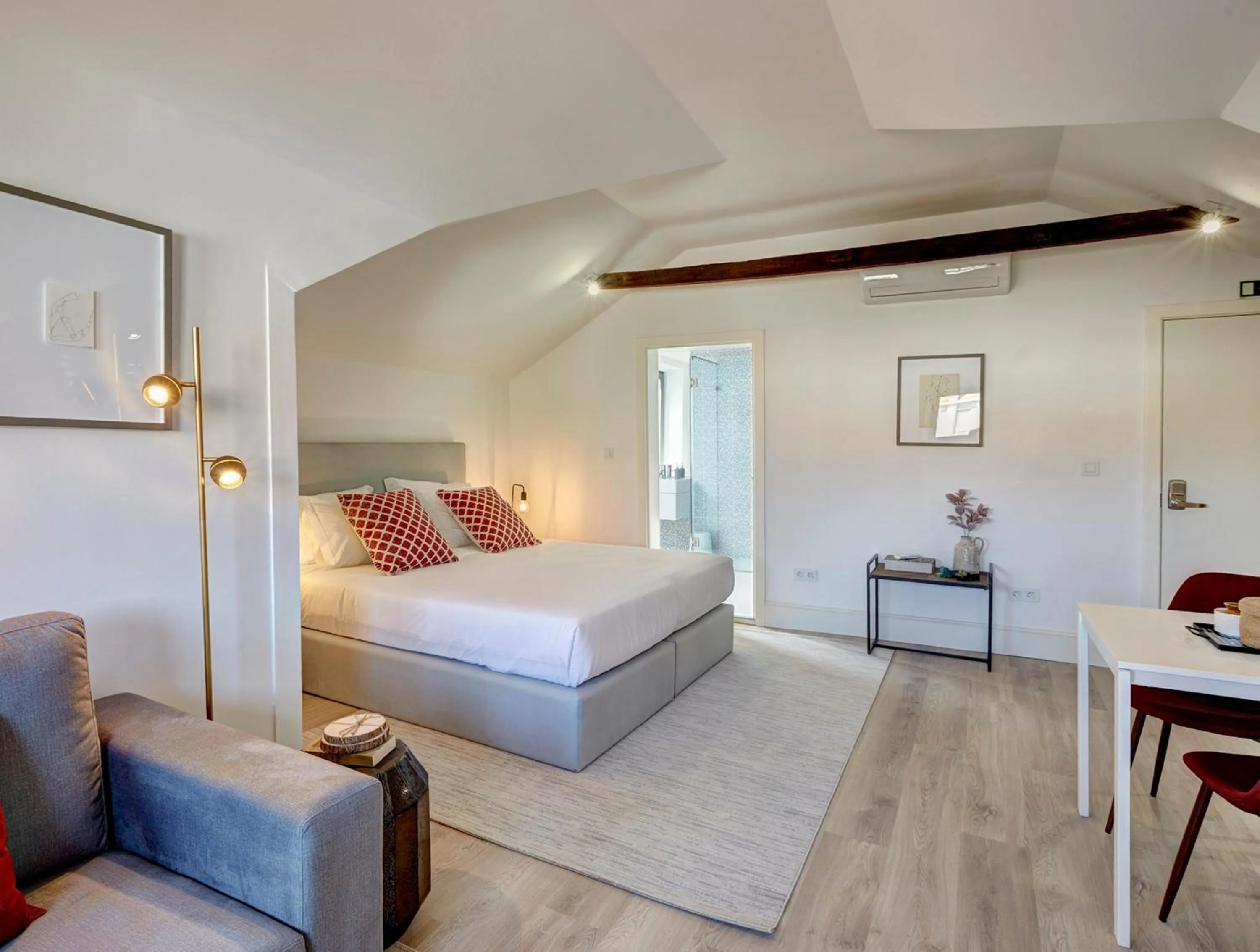 Bed in Porto Downtown Lovers Suites: Bombarda 451