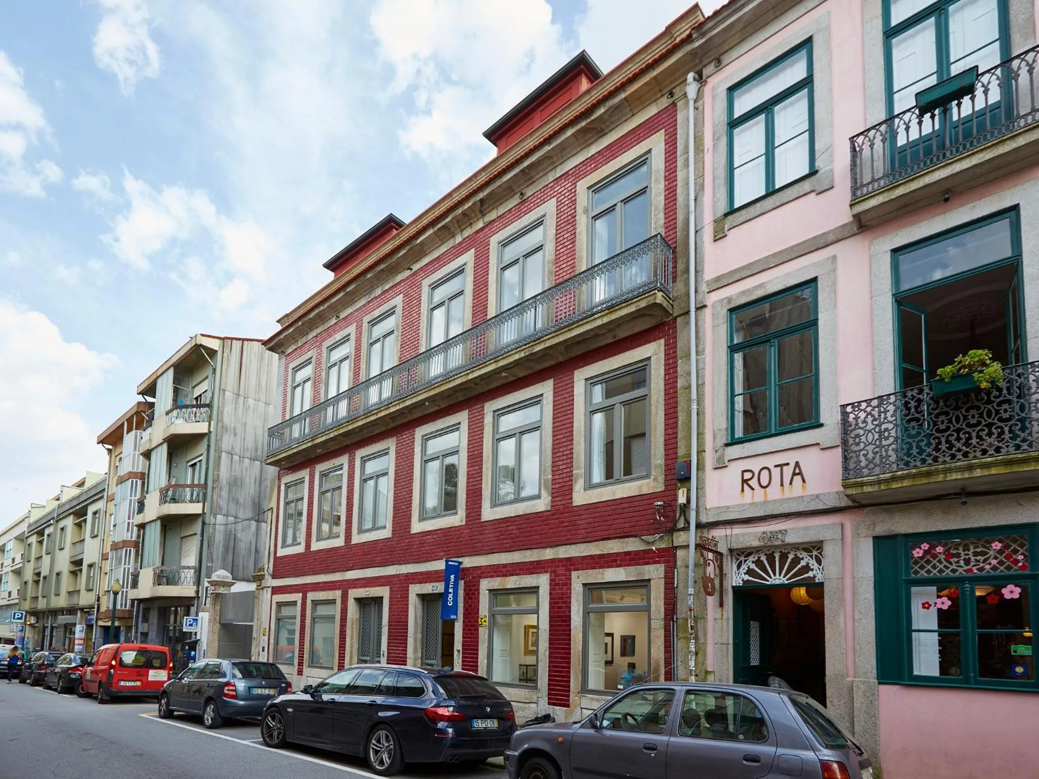 Property building in Porto Downtown Lovers Suites: Bombarda 451