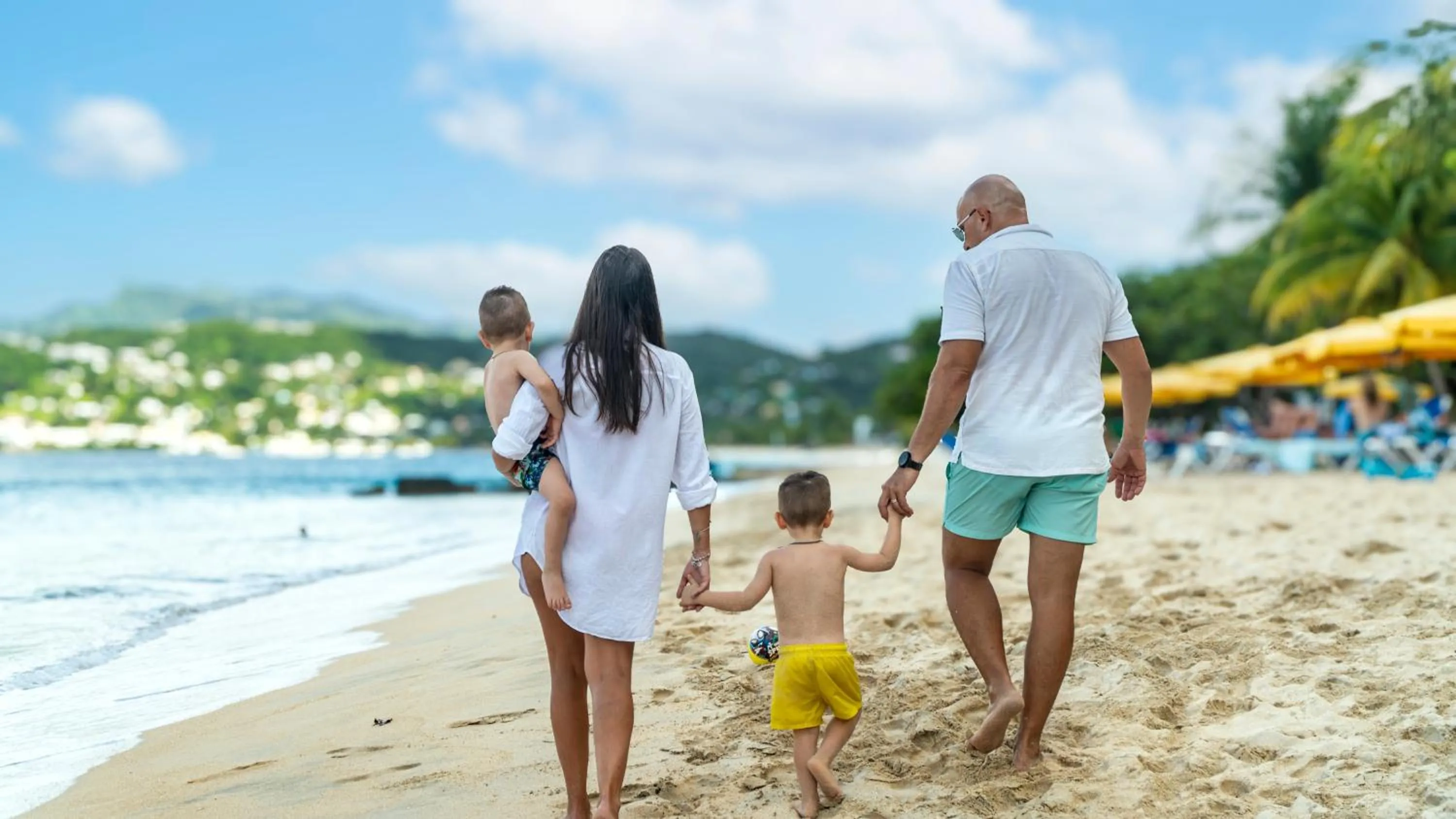 Restaurant/places to eat in Mount Cinnamon Beach & Wellness Resort