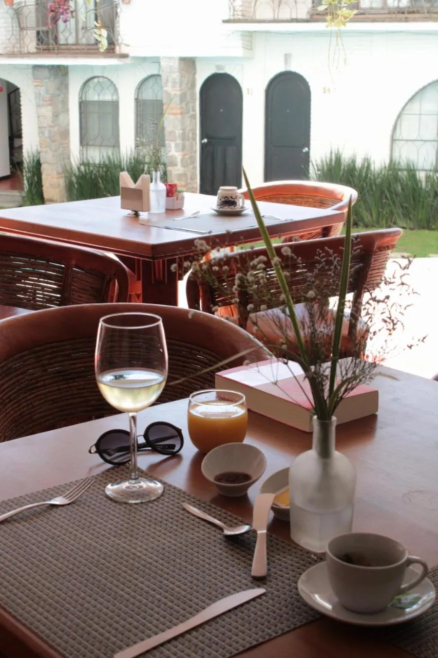 Restaurant/places to eat in Hotel Ilebal Cuernavaca Centro - lugar con encanto!