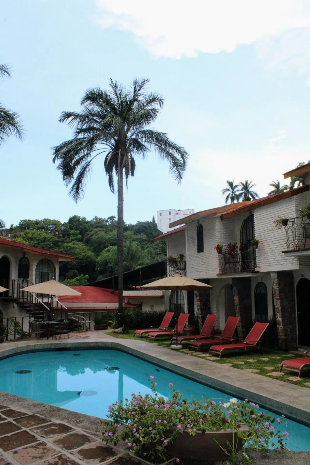 Swimming pool in Hotel Ilebal Cuernavaca Centro - lugar con encanto!