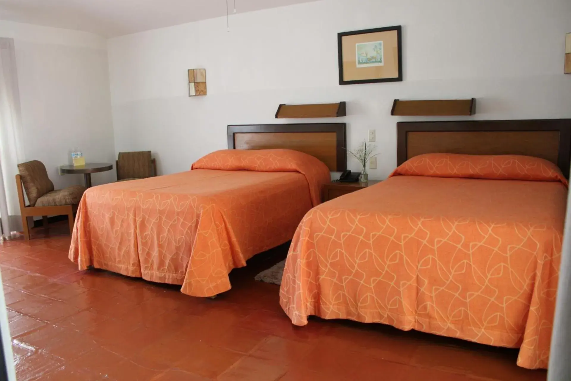 Standard Double Room with Two Double Beds in Hotel Ilebal Cuernavaca Centro - lugar con encanto! Standard Double Room with Two Double Beds in Hotel Ilebal Cuernavaca Centro - lugar con encanto!