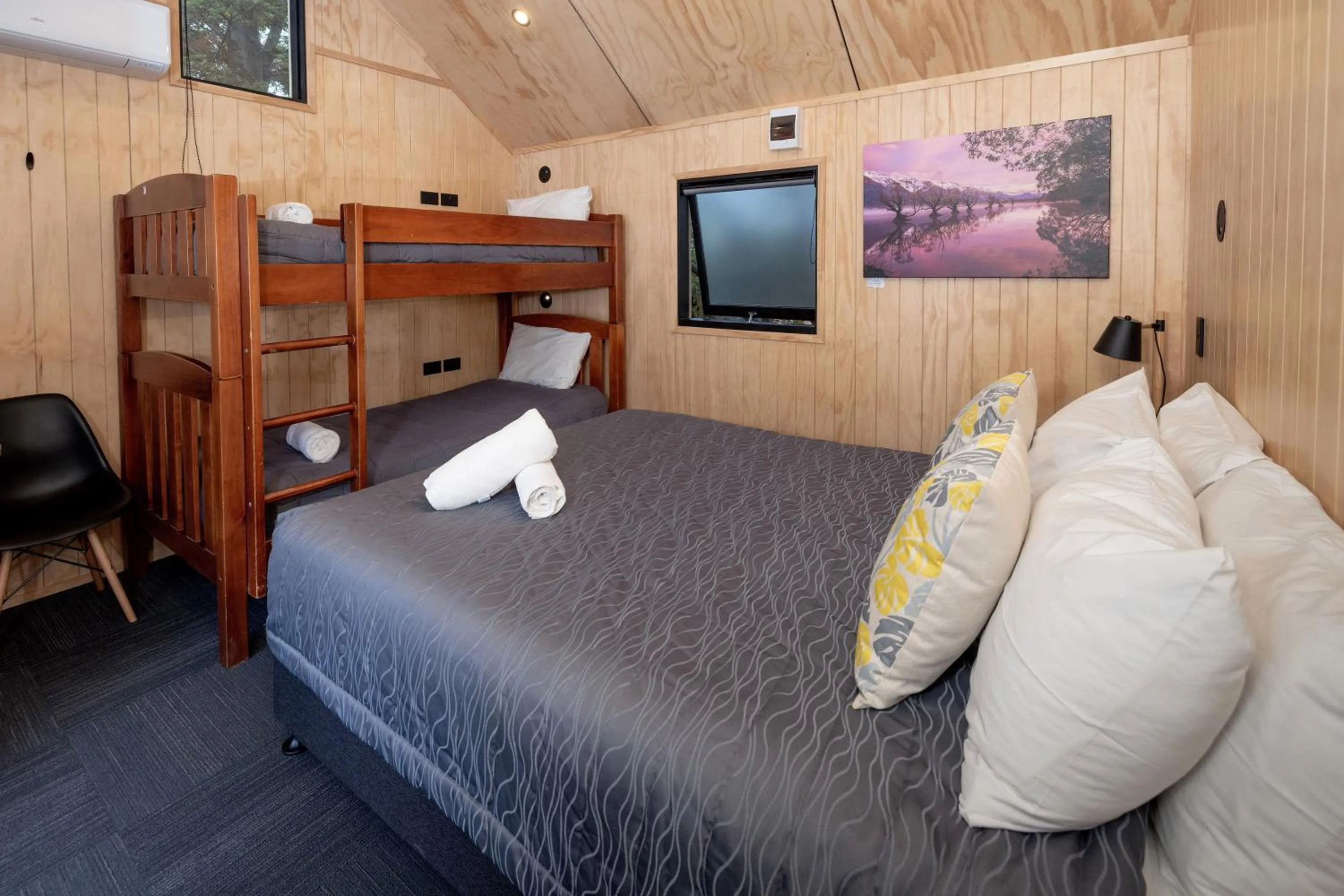 Bed in Queenstown Top 10 Holiday Park