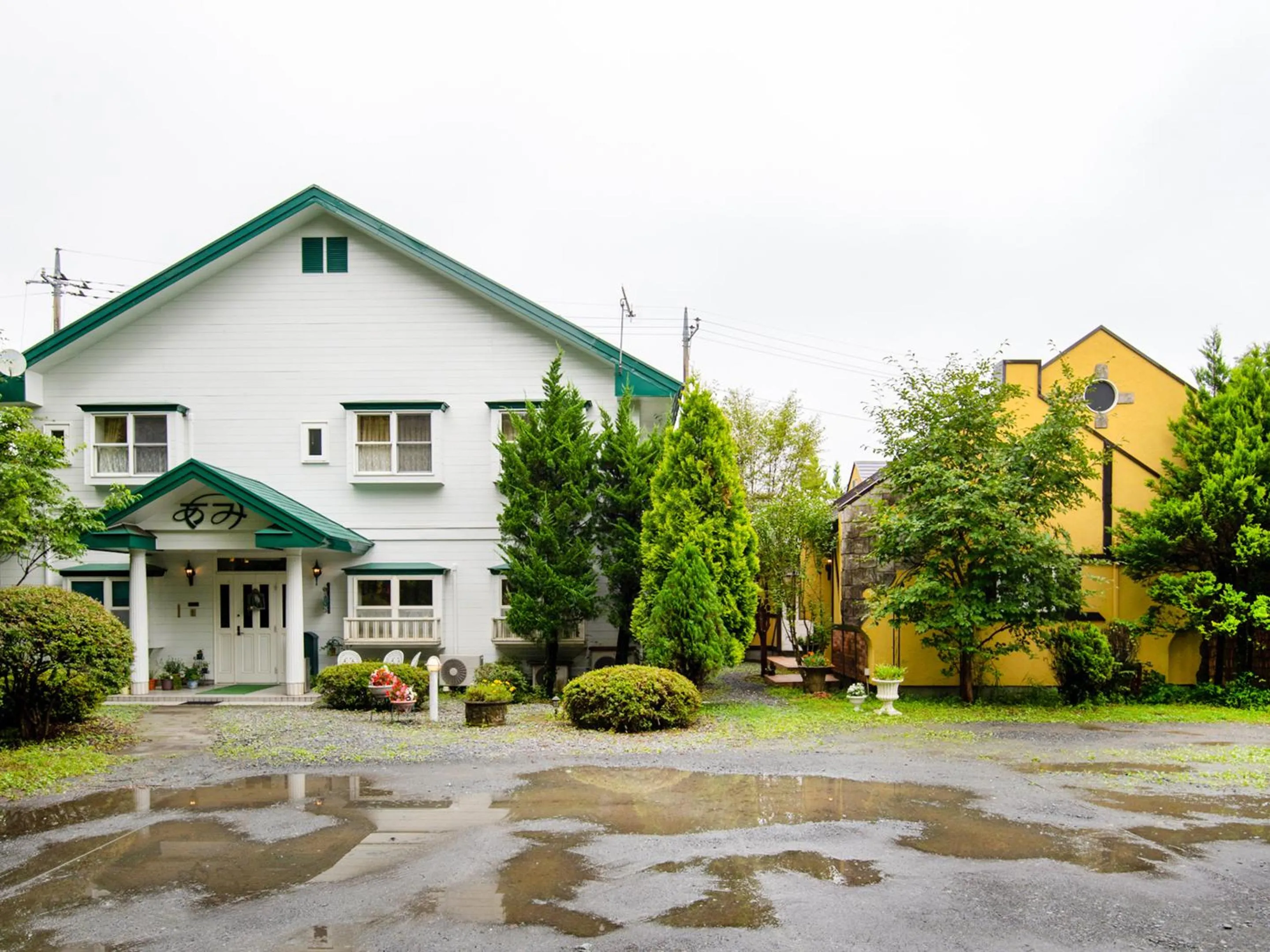 Property building in Gasthof Ami