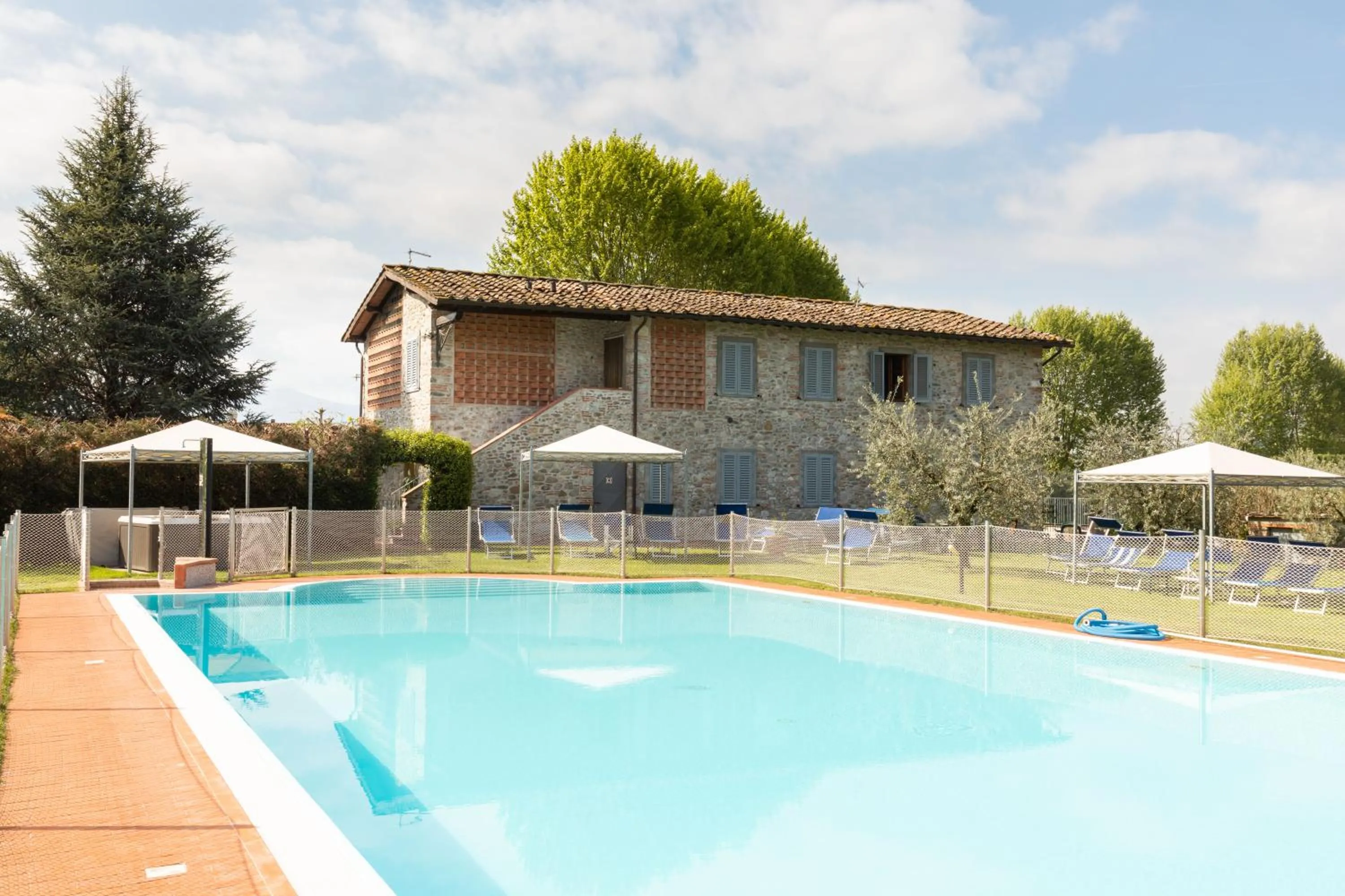 Agriturismo Casolare Lucchese