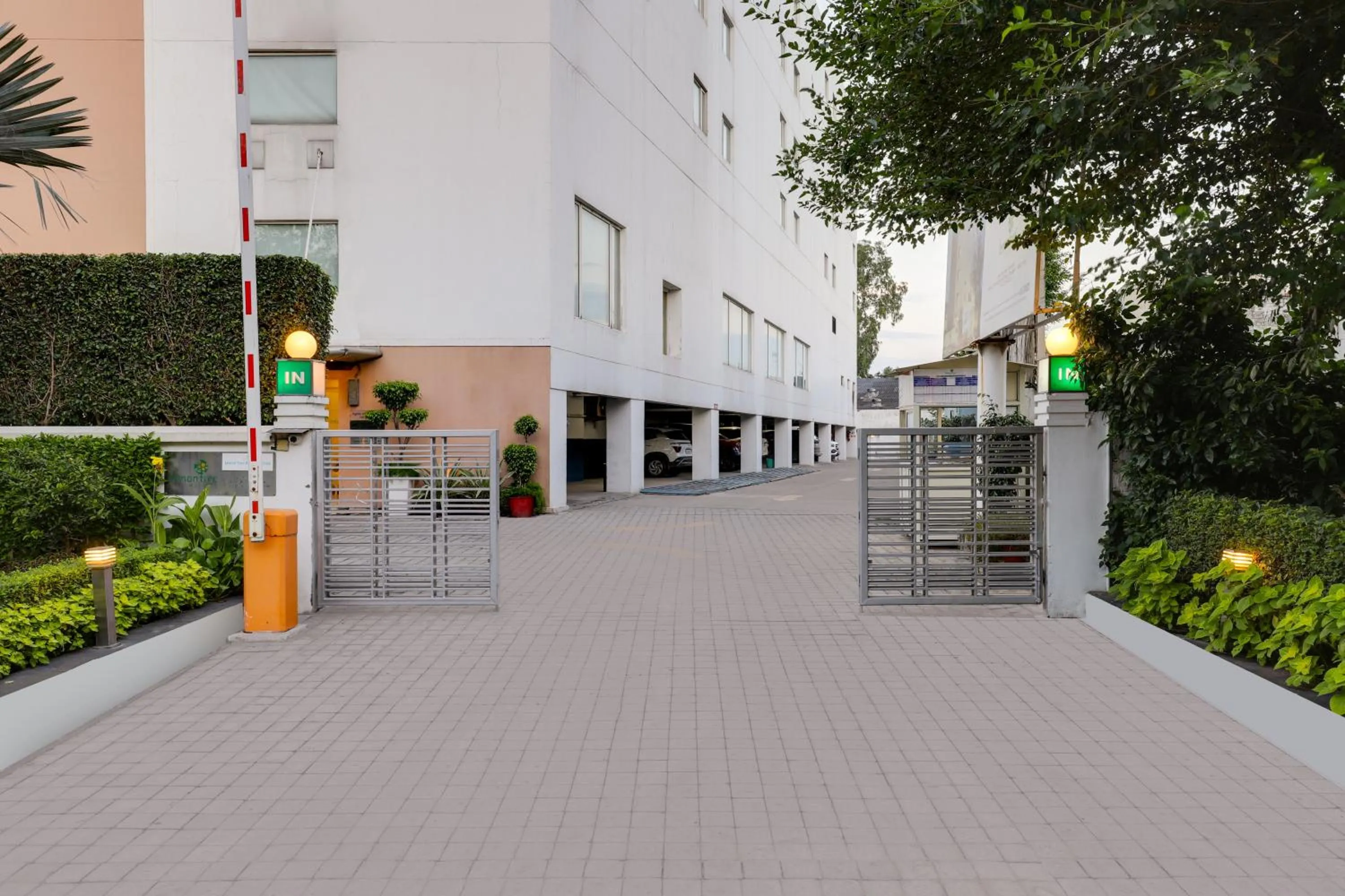 Facade/entrance in Lemon Tree Hotel Chandigarh