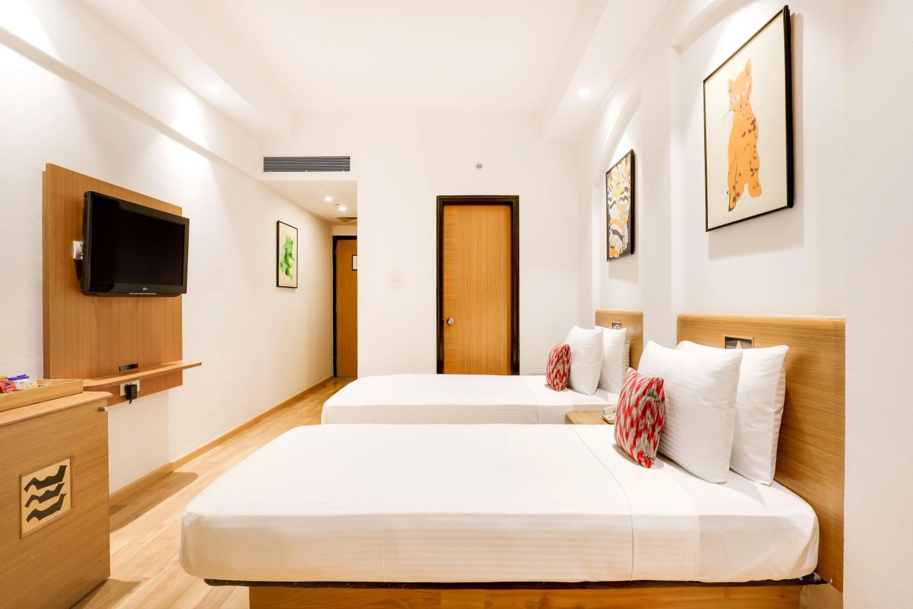 Bedroom, Bed in Lemon Tree Hotel Chandigarh
