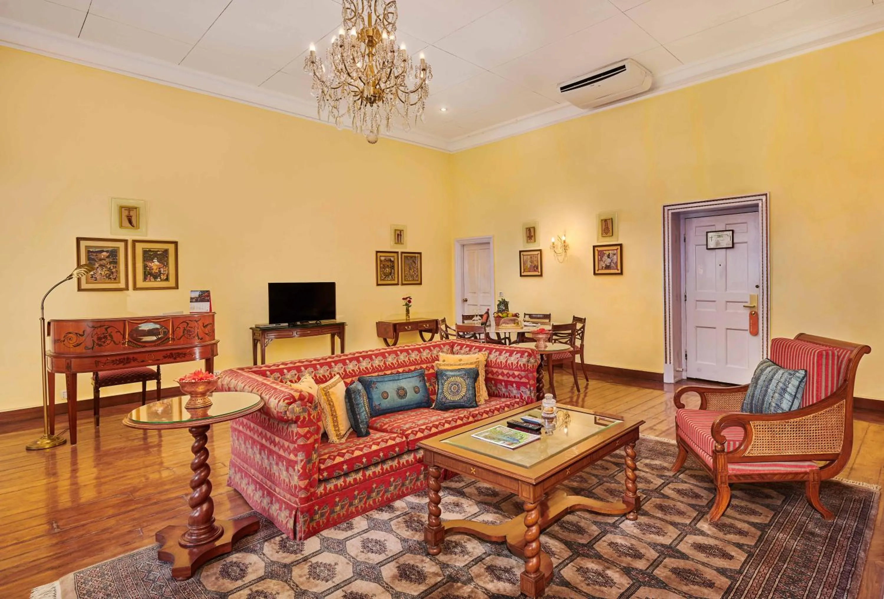 The LaLit Grand Palace Srinagar