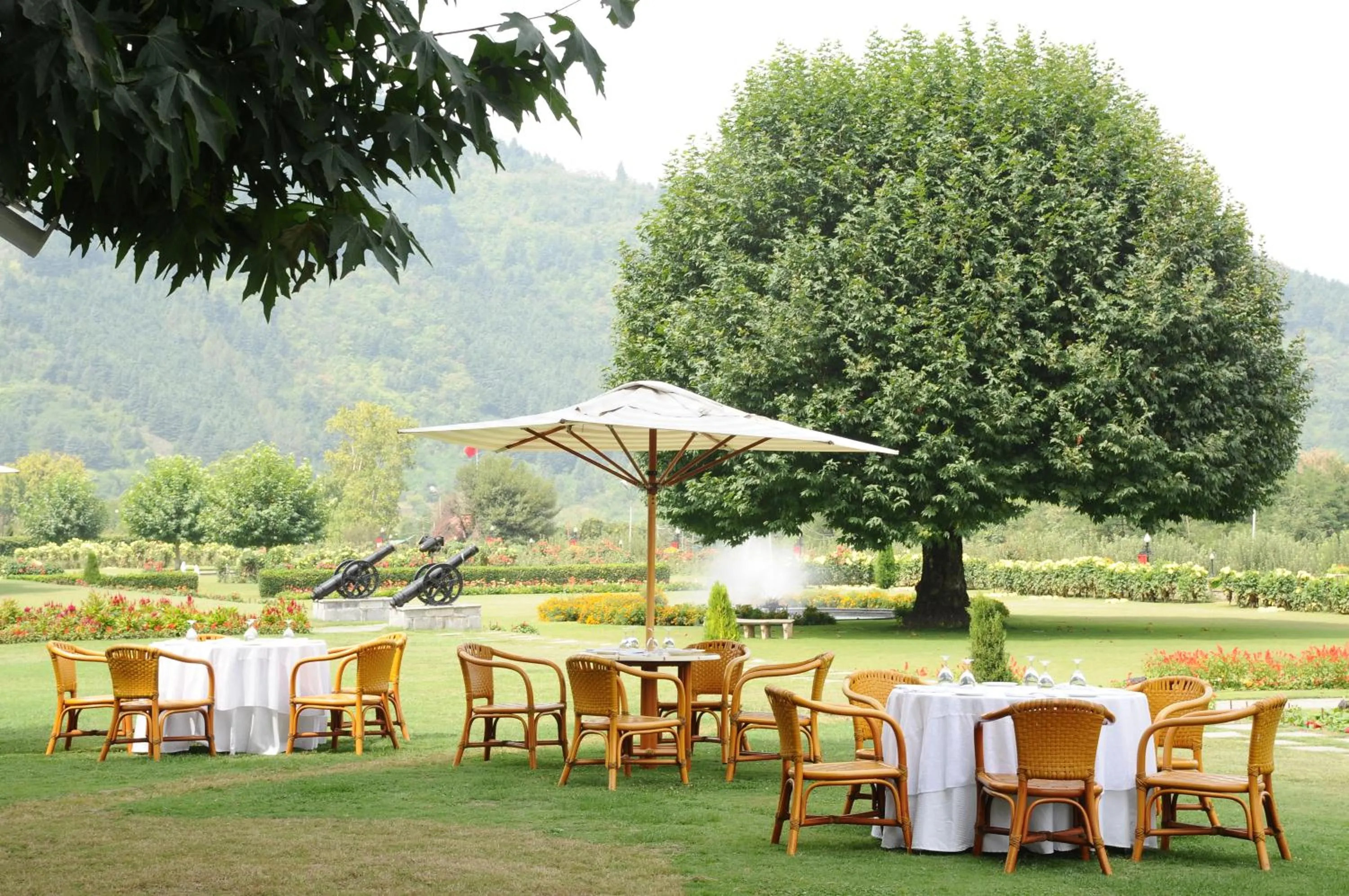 Garden view in The LaLit Grand Palace Srinagar