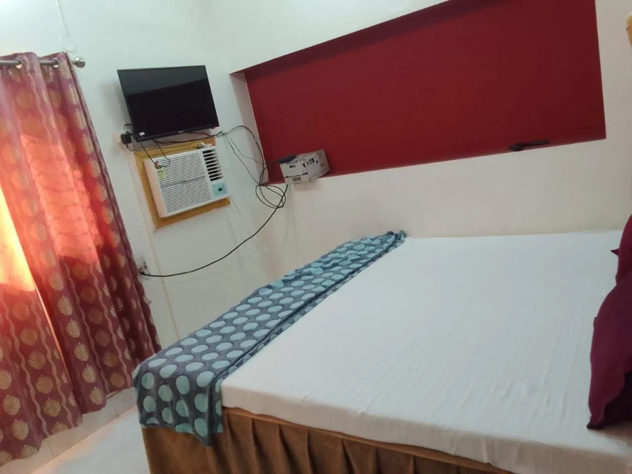 Bed in Ganga Fuji Home