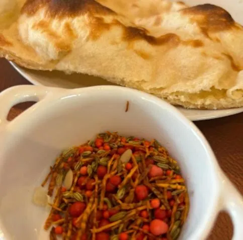 Restaurant/places to eat in Le vent des globes