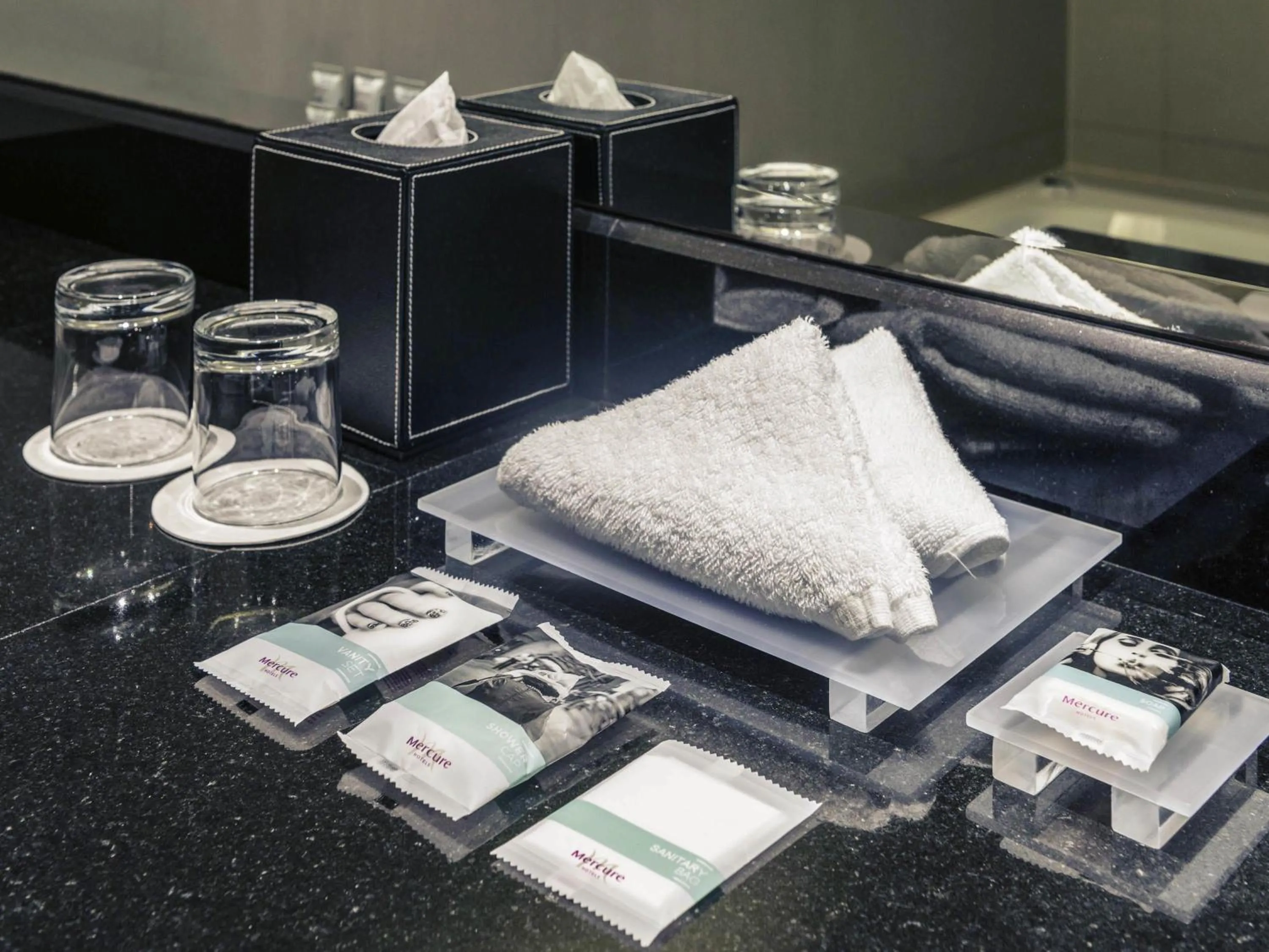 Bedroom in Mercure Gold Hotel Jumeirah Dubai by Accor