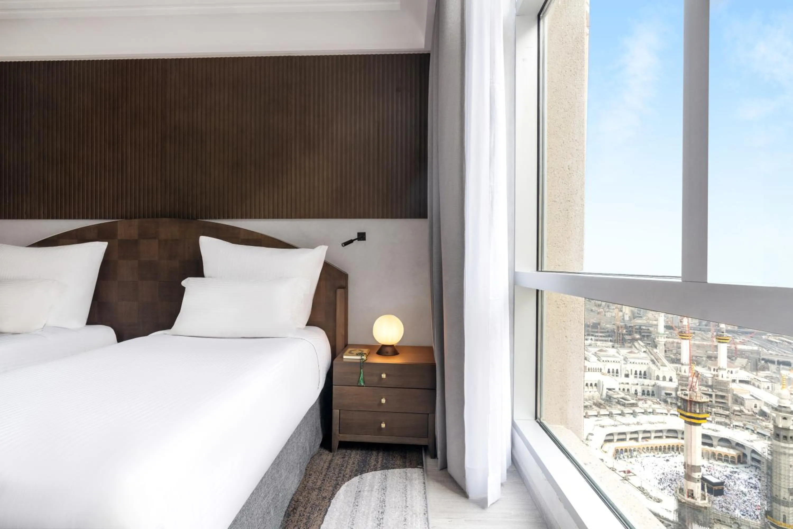 View (from property/room), Bed in ZamZam Pullman Makkah