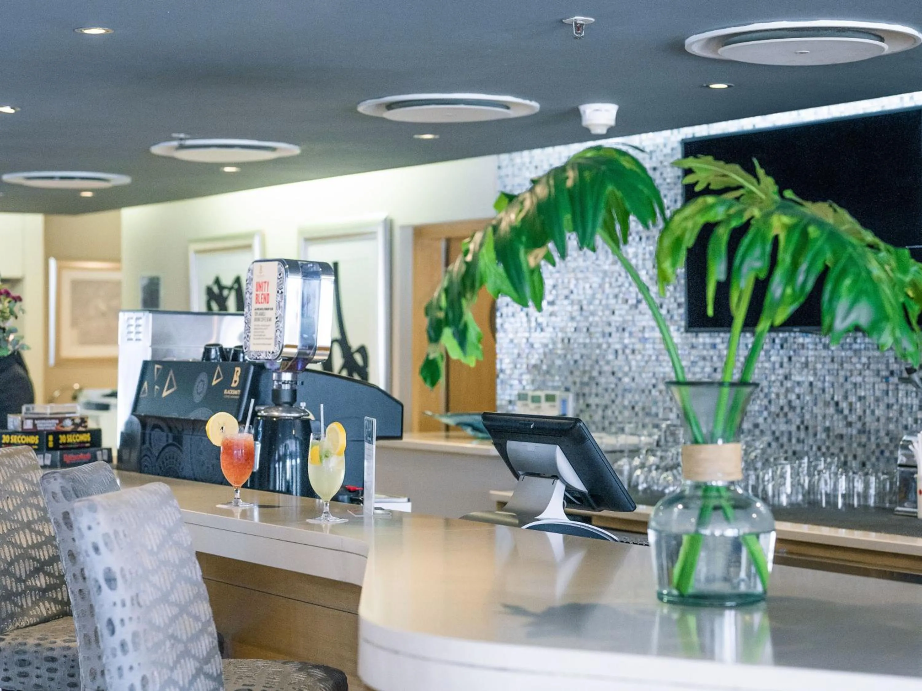 Lounge or bar in ANEW Hotel Roodepoort Johannesburg