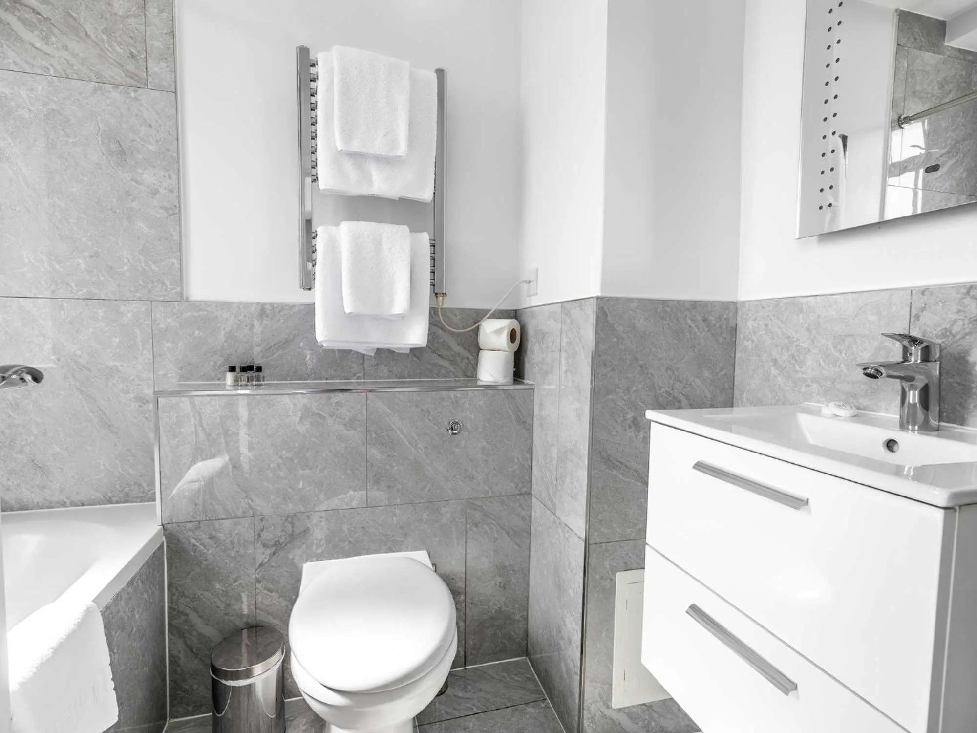 Shower in Chelsea Cloisters Serviced Apartments