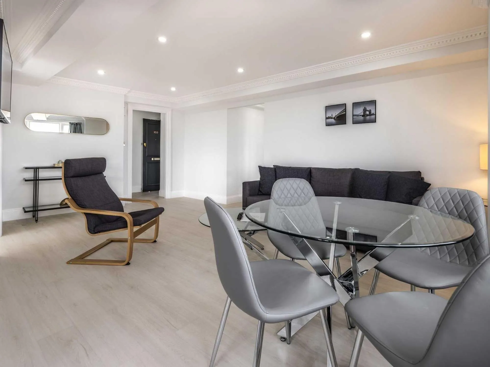 Living room in Chelsea Cloisters Serviced Apartments