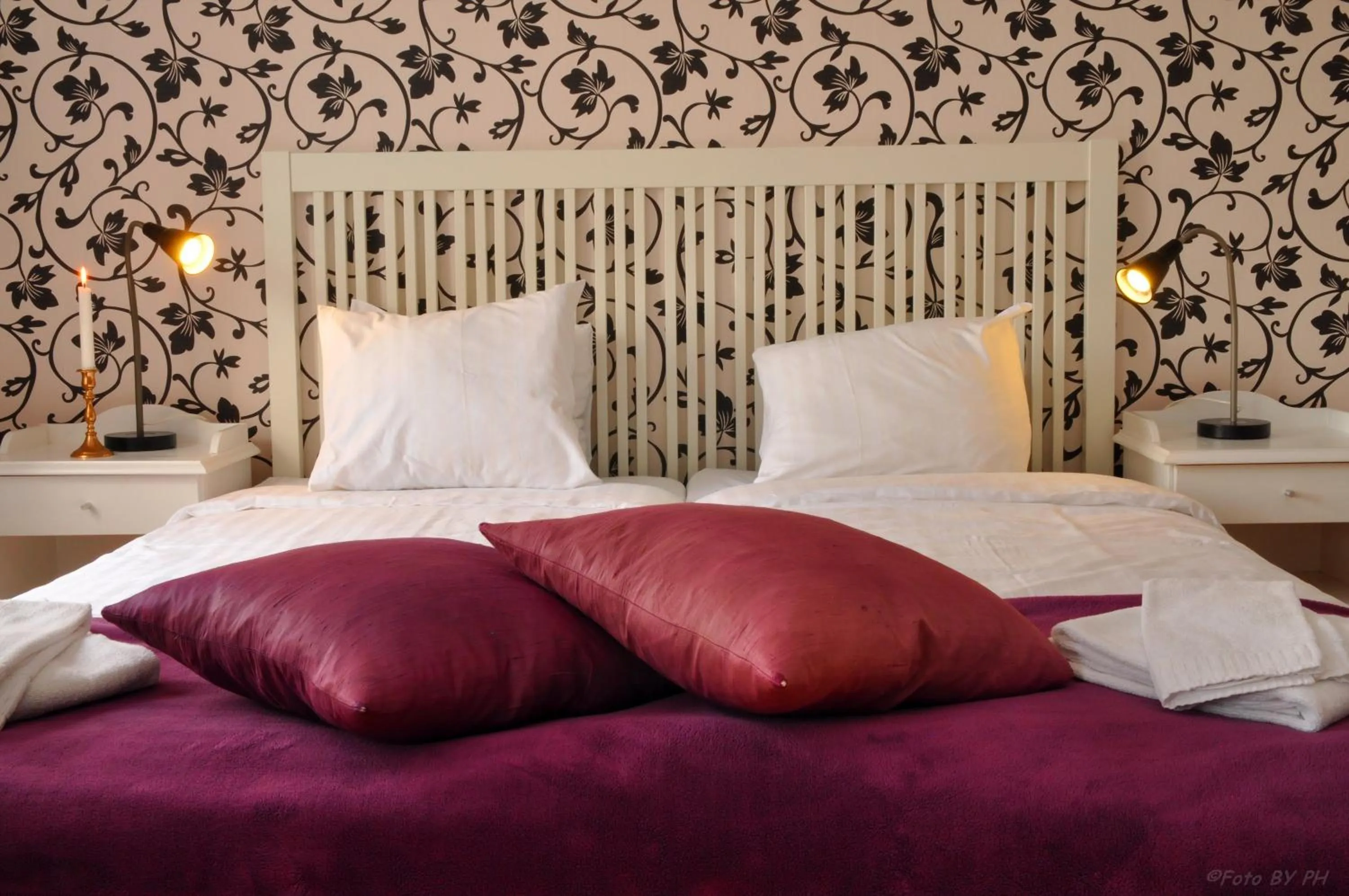 Facade/entrance, Bed in Pensionat Prästgården