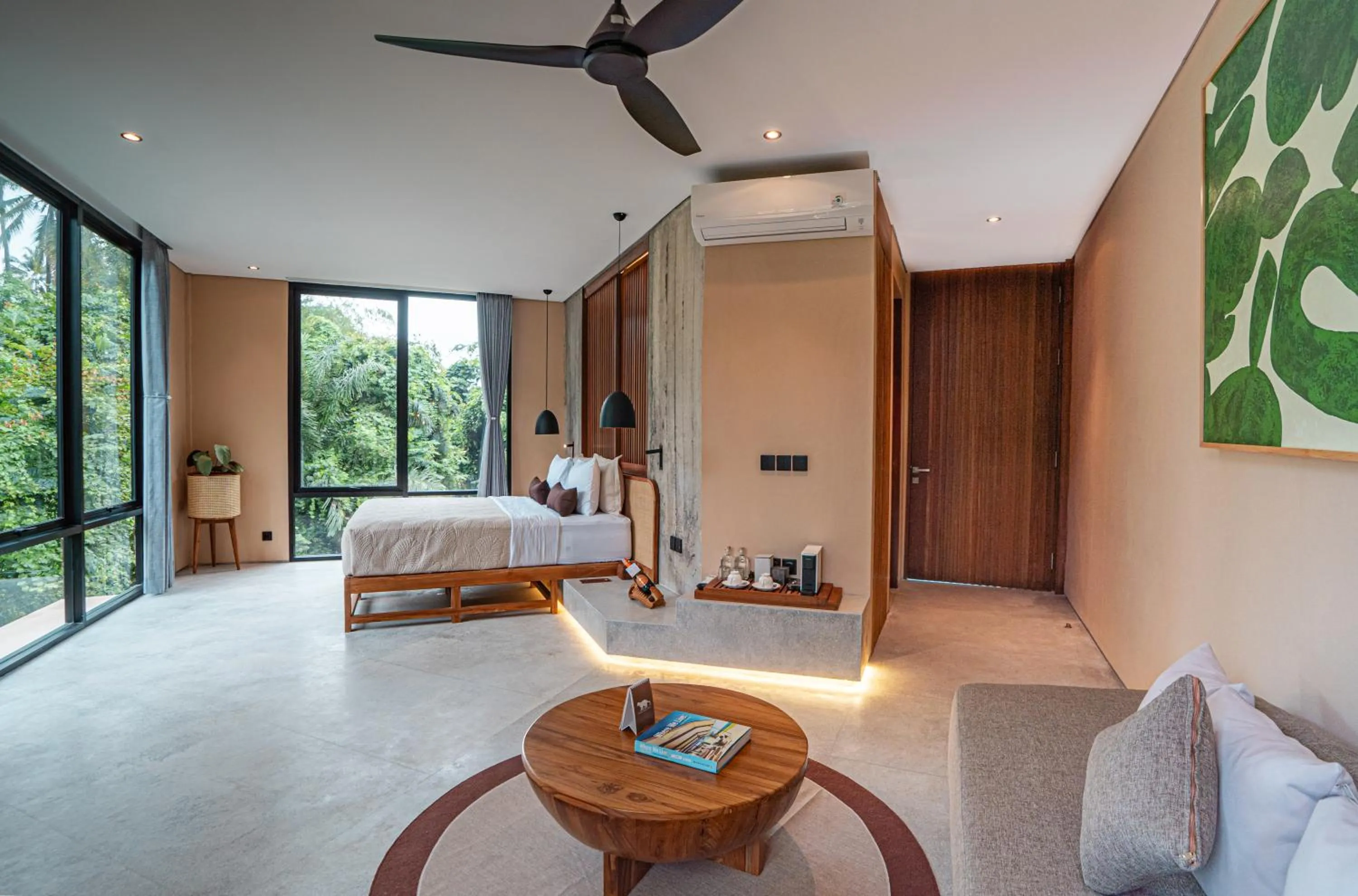 Bed in Luwak Ubud Villa & Jungle Suite