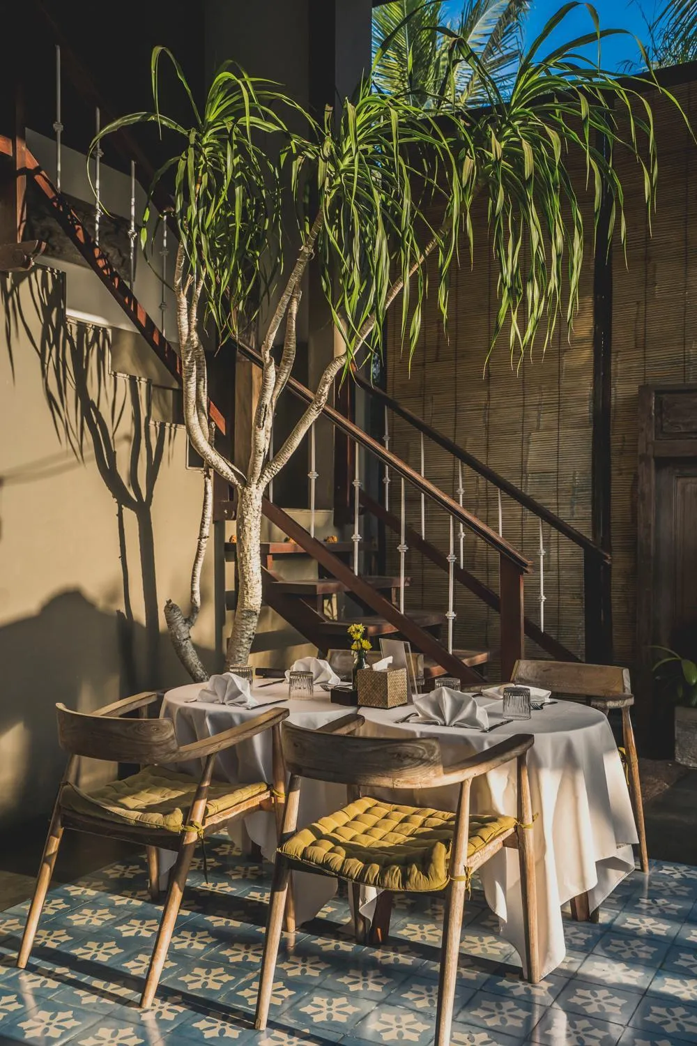 Restaurant/places to eat in Luwak Estate