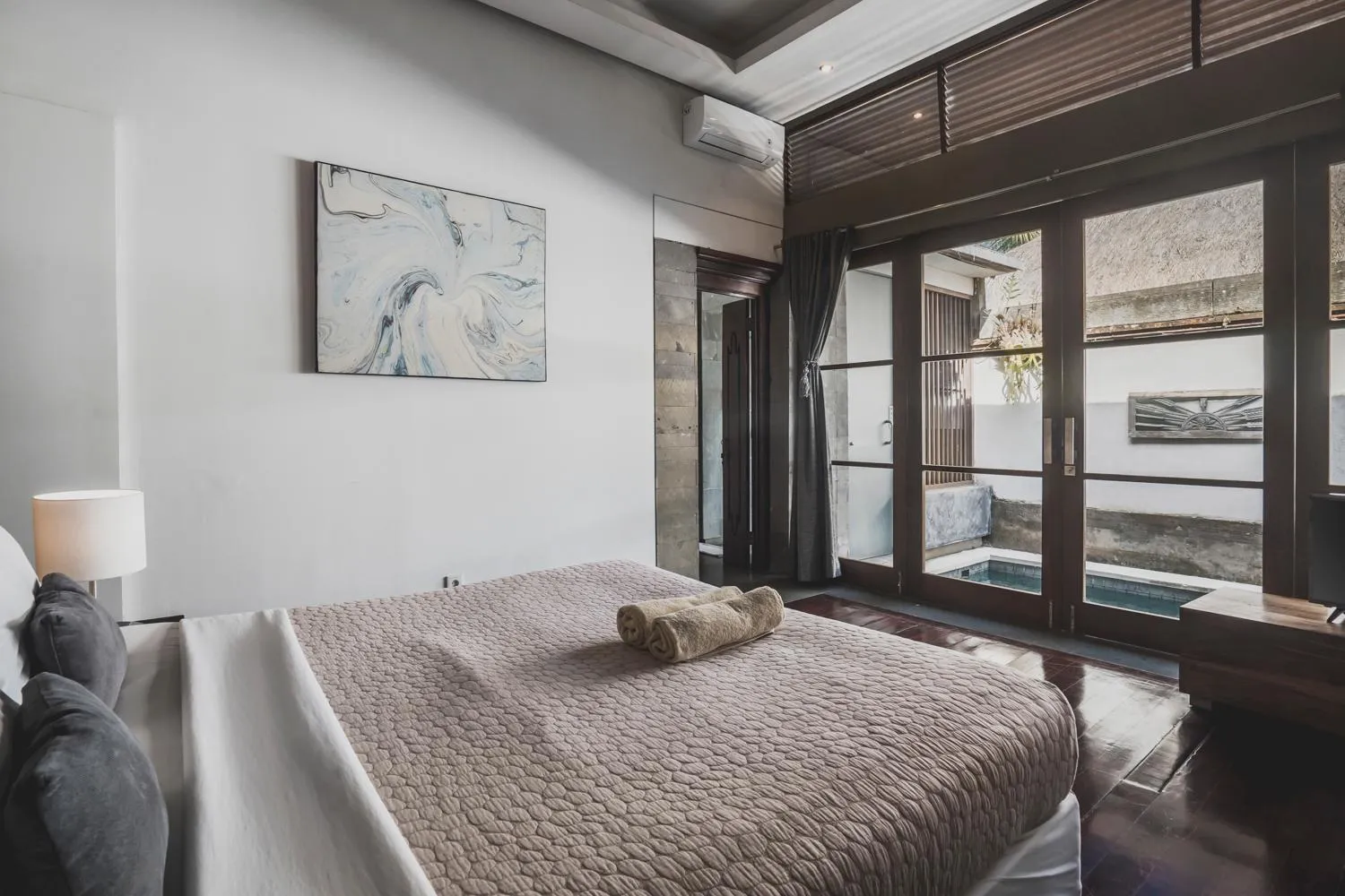 Bedroom, Bed in Luwak Estate