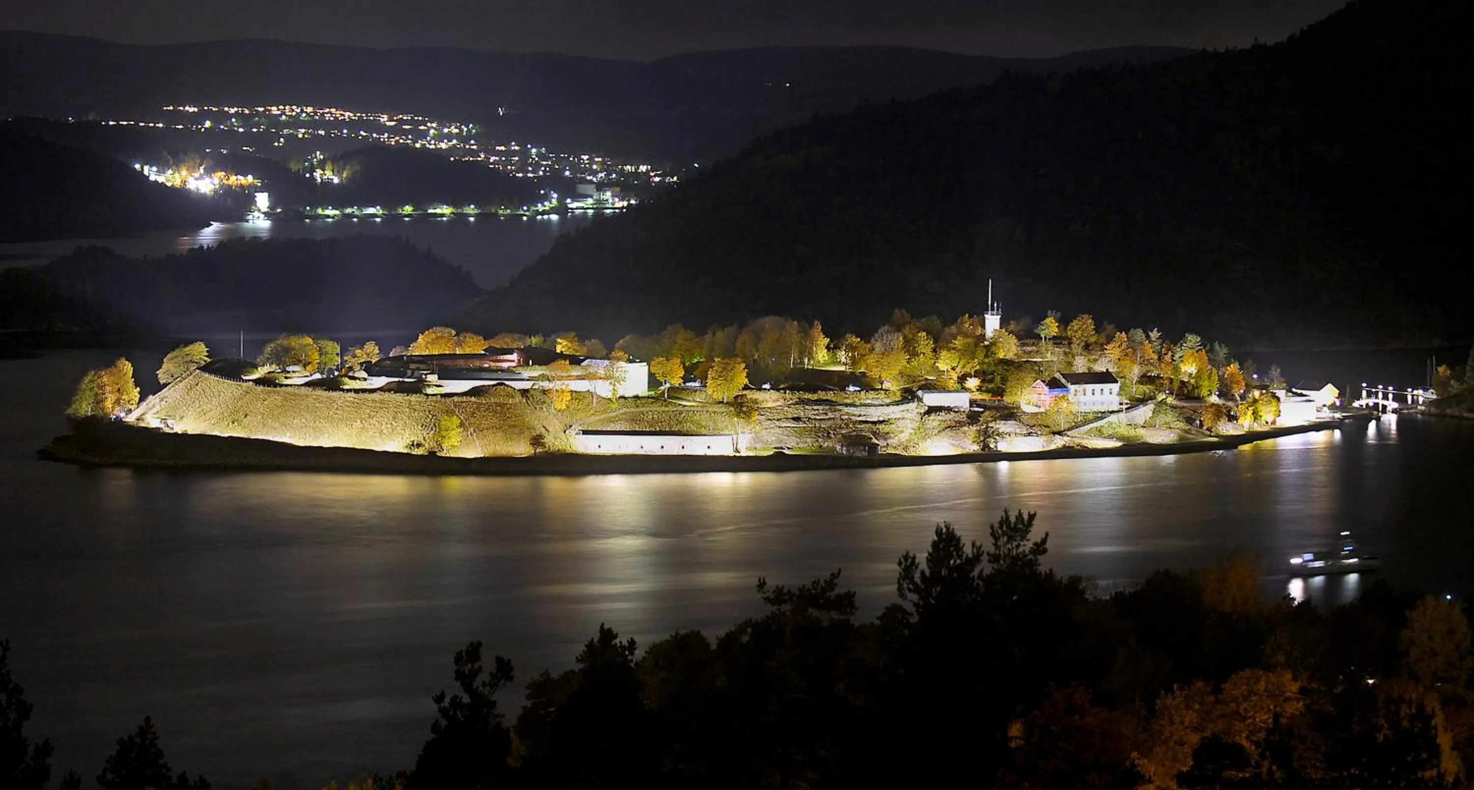 Property building in Oscarsborg Castle Hotel & Resort