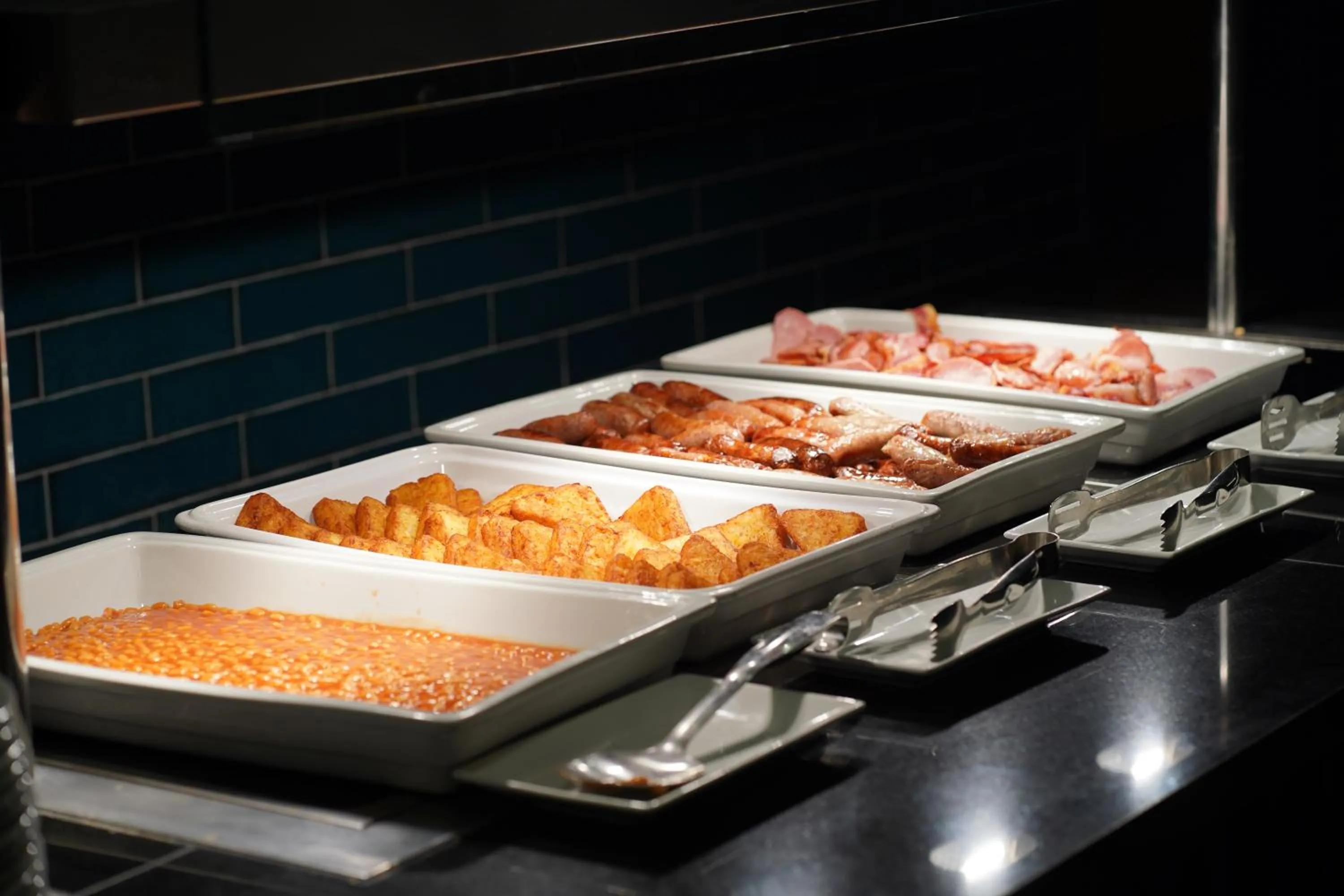 Food in De Vere Cotswold Water Park