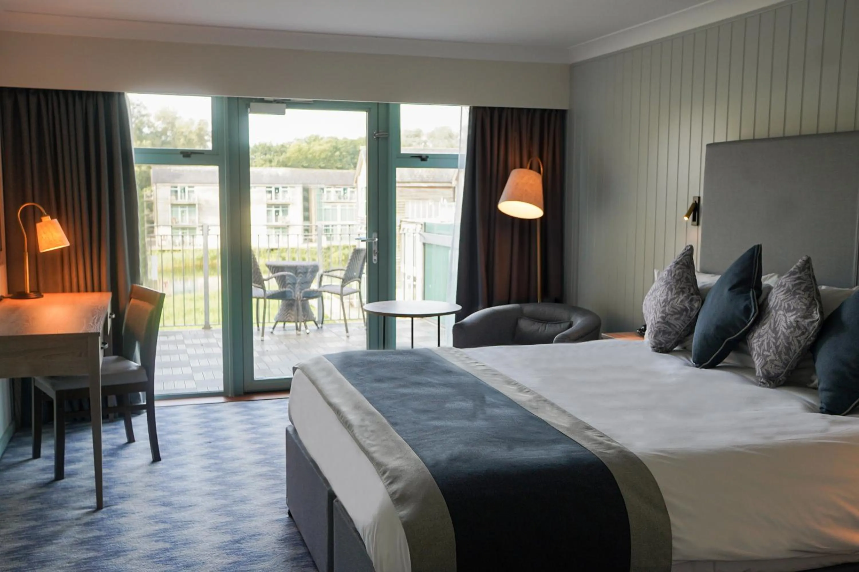 Bed in De Vere Cotswold Water Park